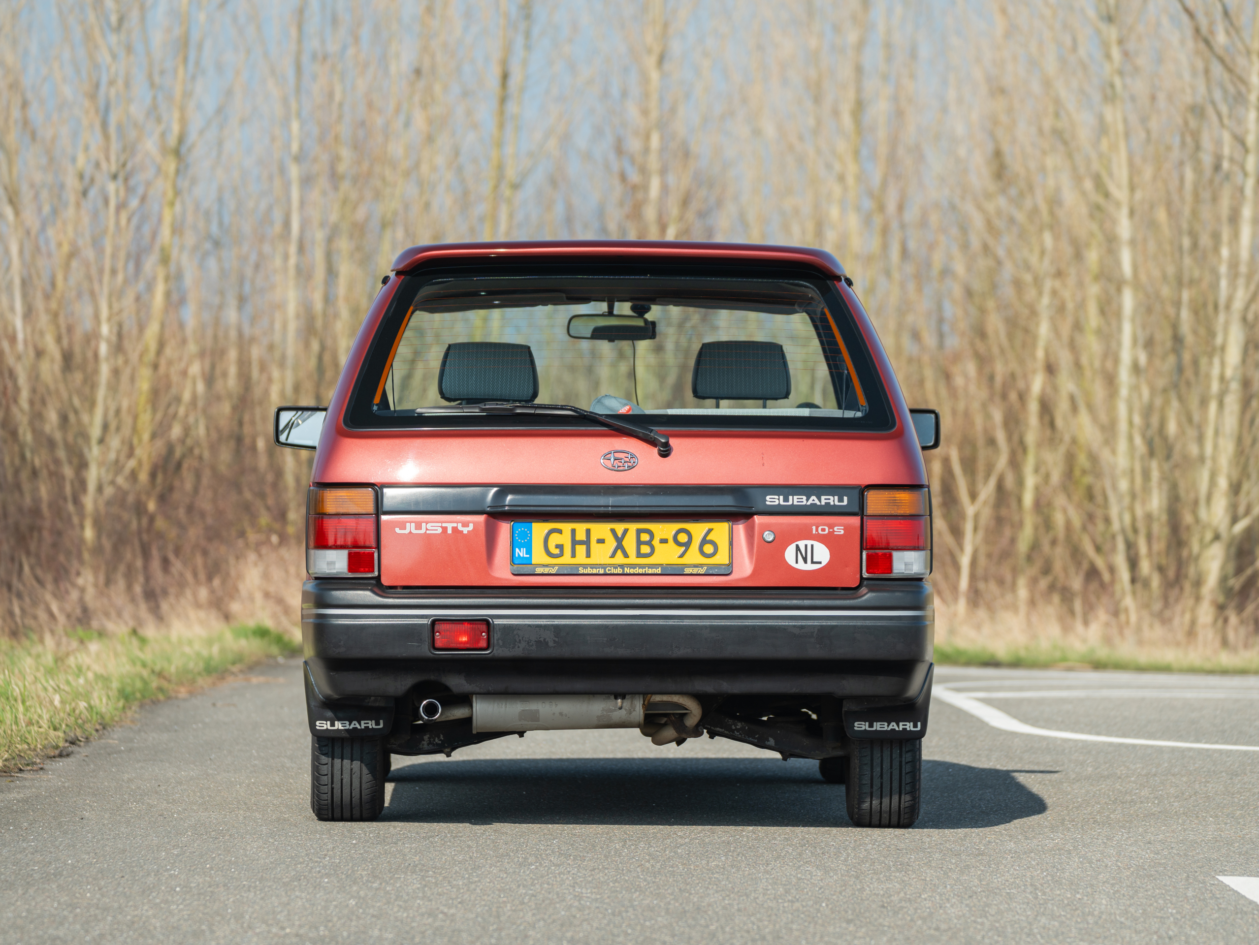 Met deze oude Subaru reed Hugo een record op de Nürburgring