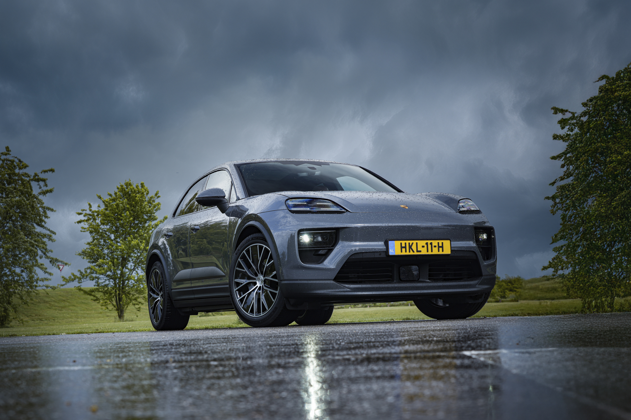 Review goedkoopste Porsche: Macan Electric RWD (2025) - 100 pk meer dan de engste Porsche ooit