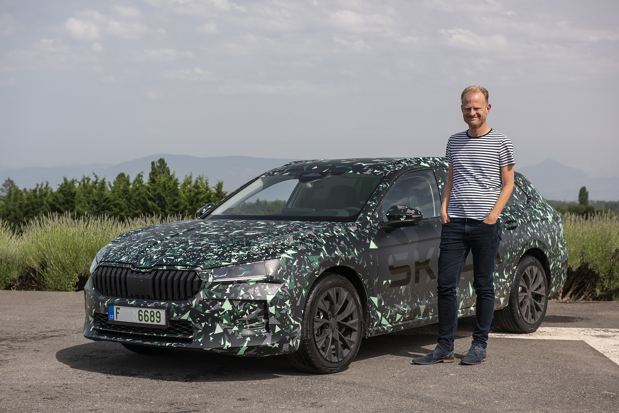 Skoda Superb Combi (2024) review: alle lange mensen