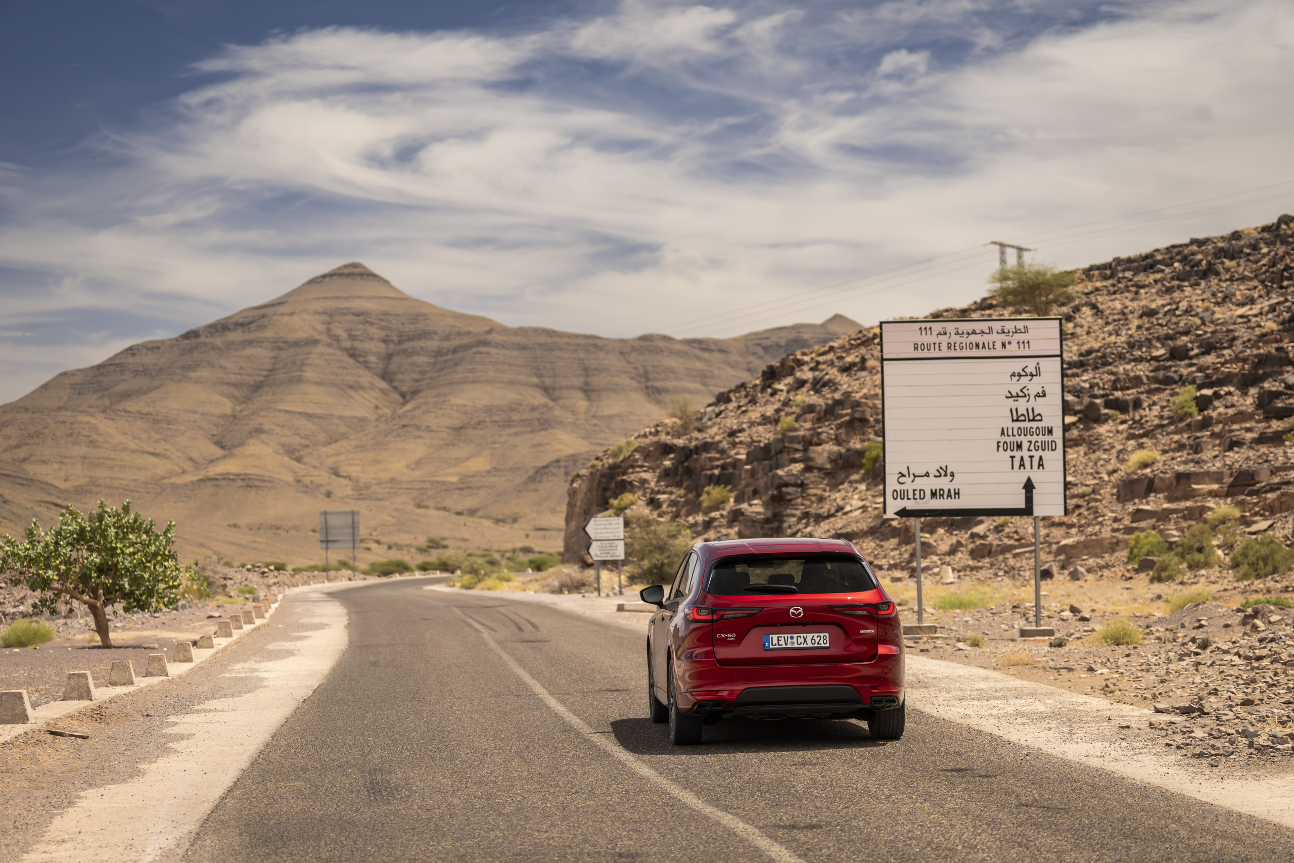 Slangen, schorpioenen, spanning: dwars door Marokko met een Mazda CX-60