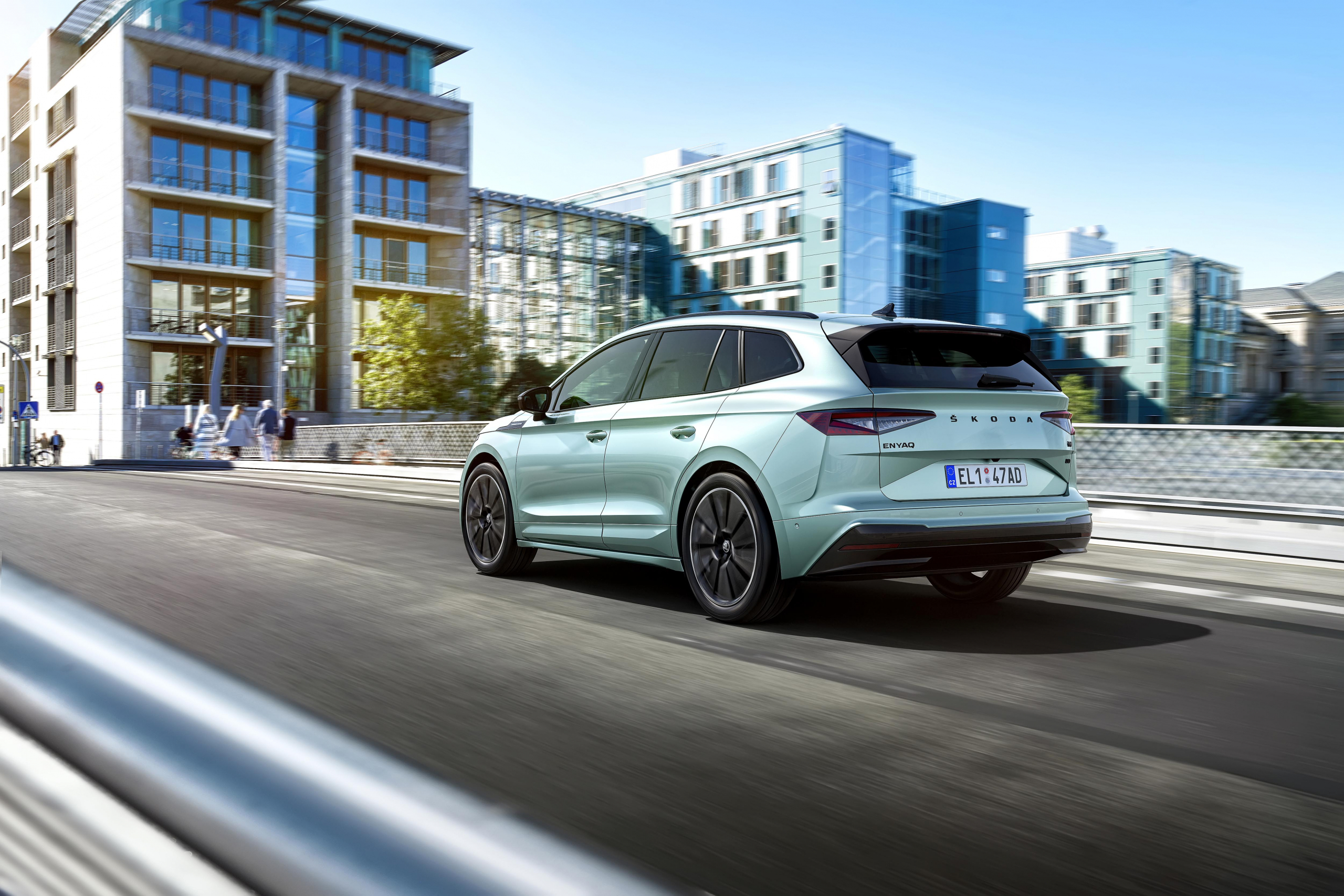 Skoda Enyaq iV al snel 3000 euro duurder dan Volkswagen ID.4 (beide 77 kWh)