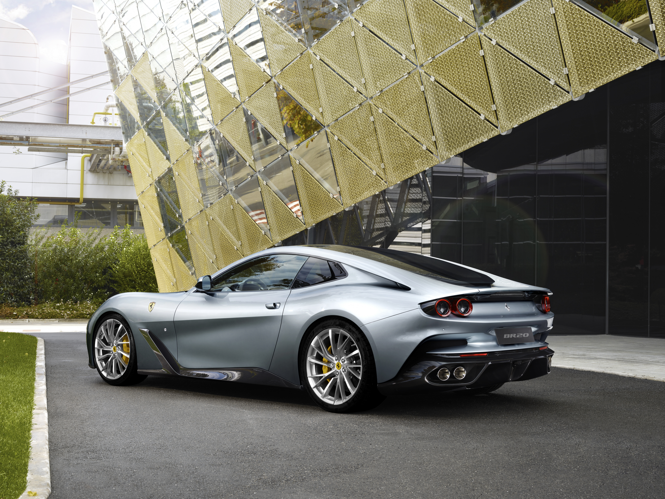 In het groen zou deze Ferrari BR20 perfect zijn voor wijlen prins Bernhard