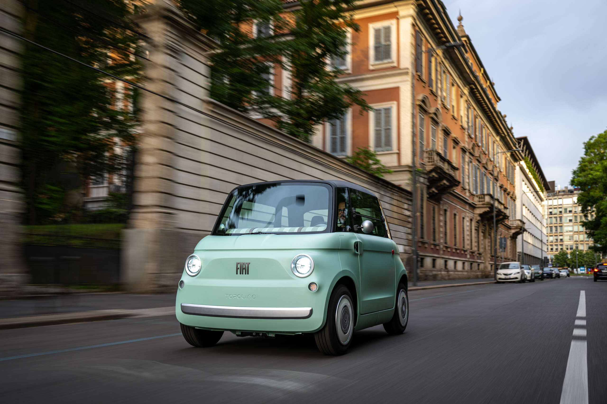 Wat fatbikes kunnen, kan de Fiat Topolino ook: topsnelheid bijna verdubbeld!