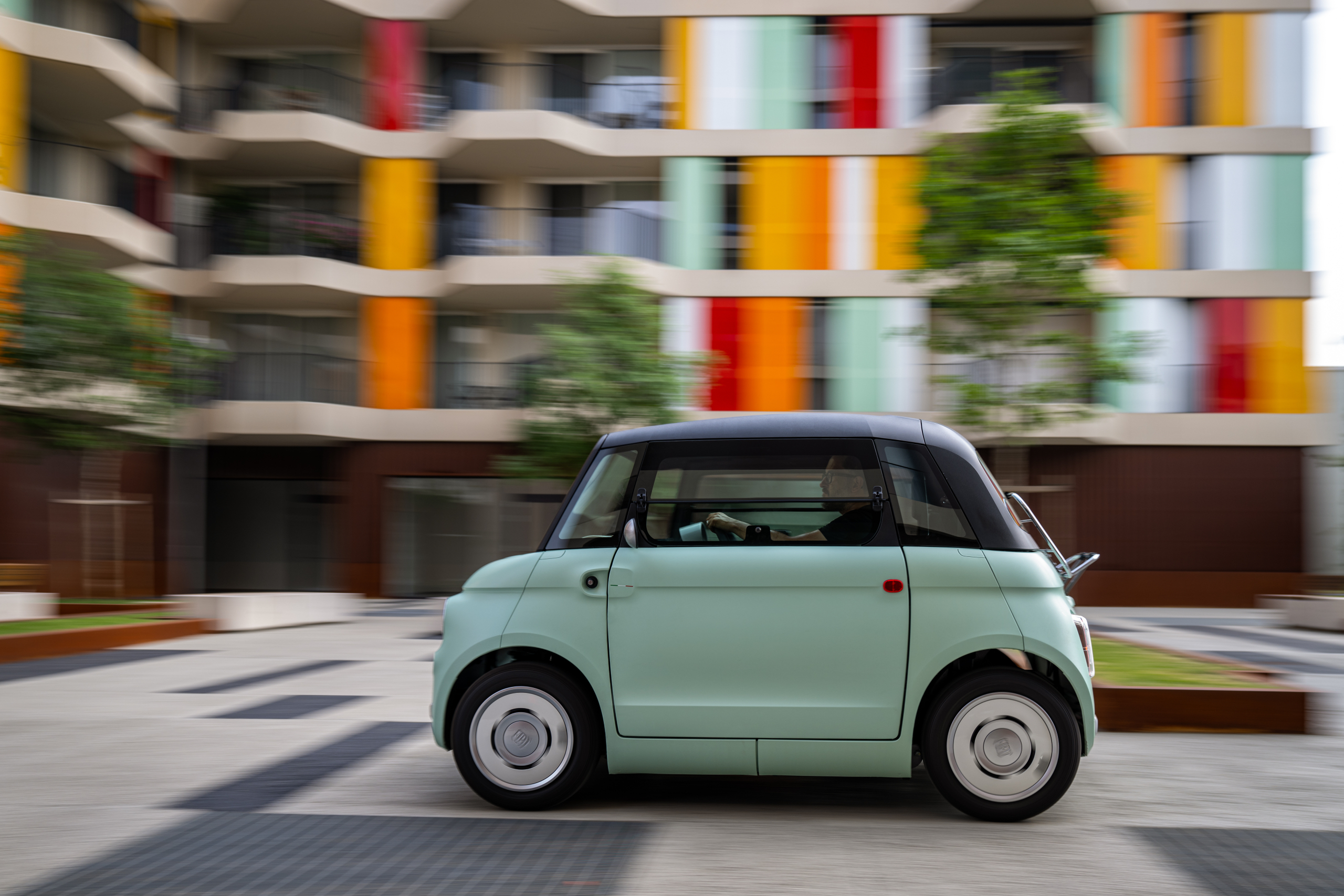 Wat fatbikes kunnen, kan de Fiat Topolino ook: topsnelheid bijna verdubbeld!