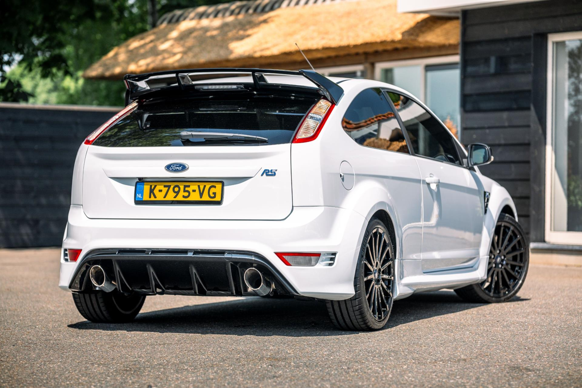 Koop jij deze mooiste Golf GTI van Marktplaats of een van z'n concurrenten?
