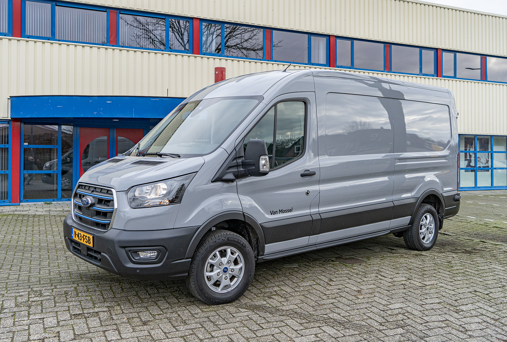 Test Ford E-Transit (2025): waar is die achteruitkijkspiegel?