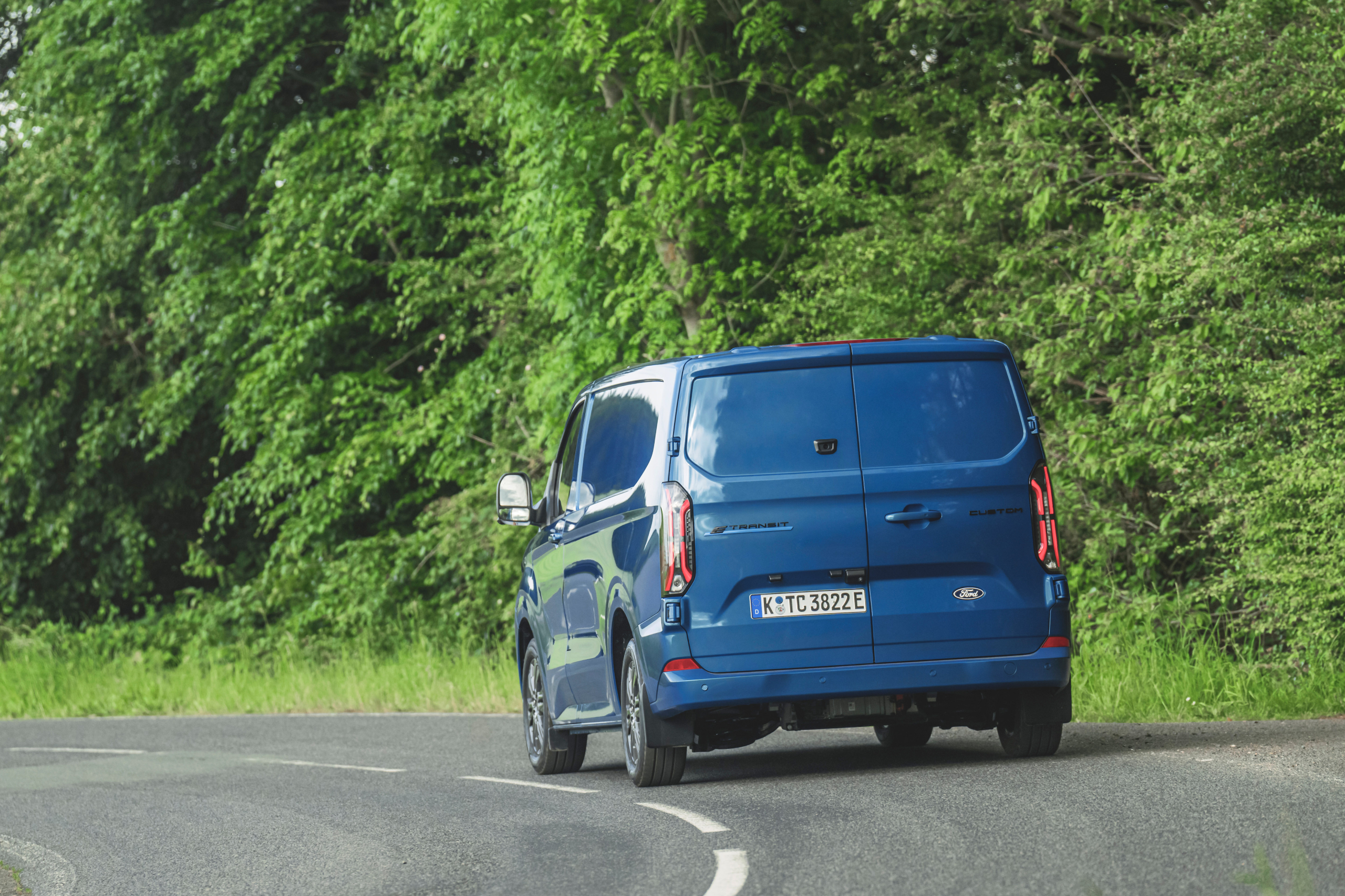 Review Ford E-Transit Custom (2025): inclusief formule 1-gevoel