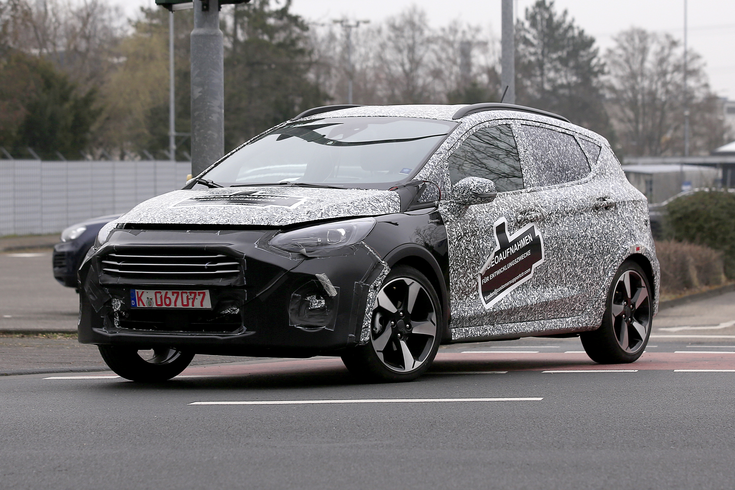 Vernieuwde Ford Fiesta slaat bruggetje naar elektrische opvolger