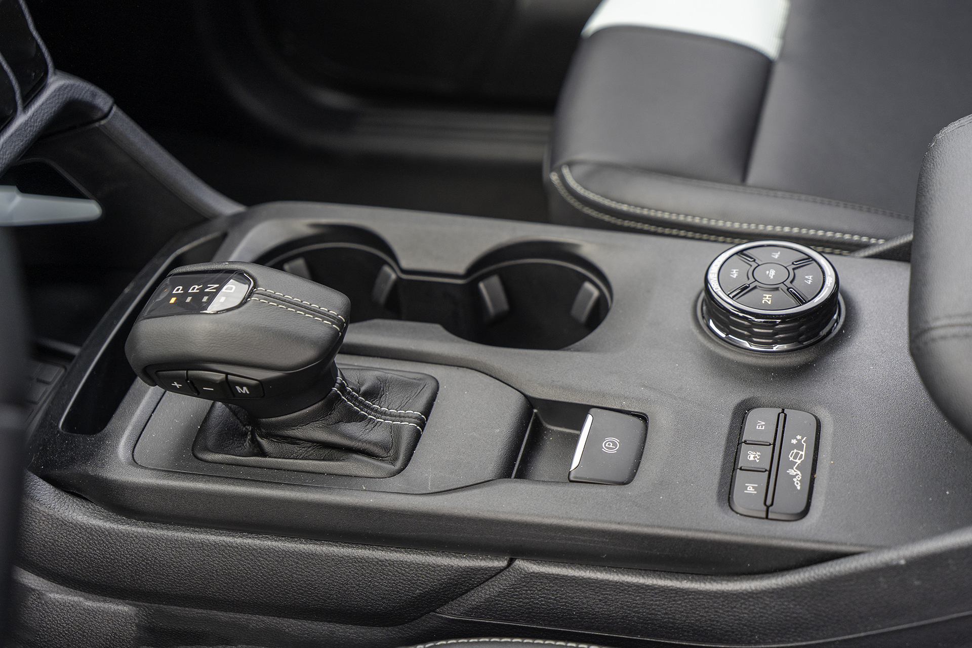 Review Ford Ranger PHEV (2026): stekker neemt stokje van diesel over