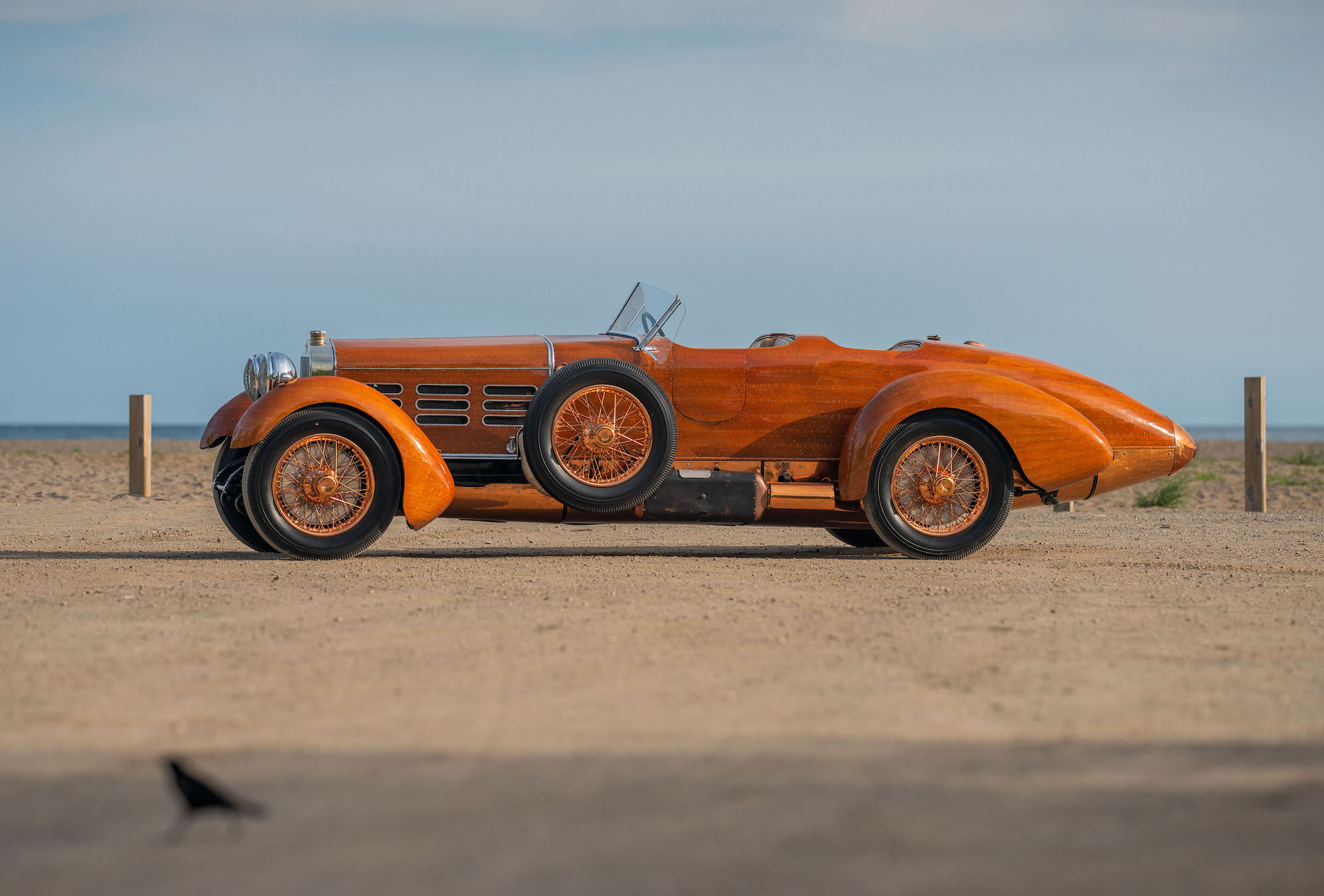 Deze klassieke auto is van hout. En moet 11,8 miljoen euro (!) opleveren