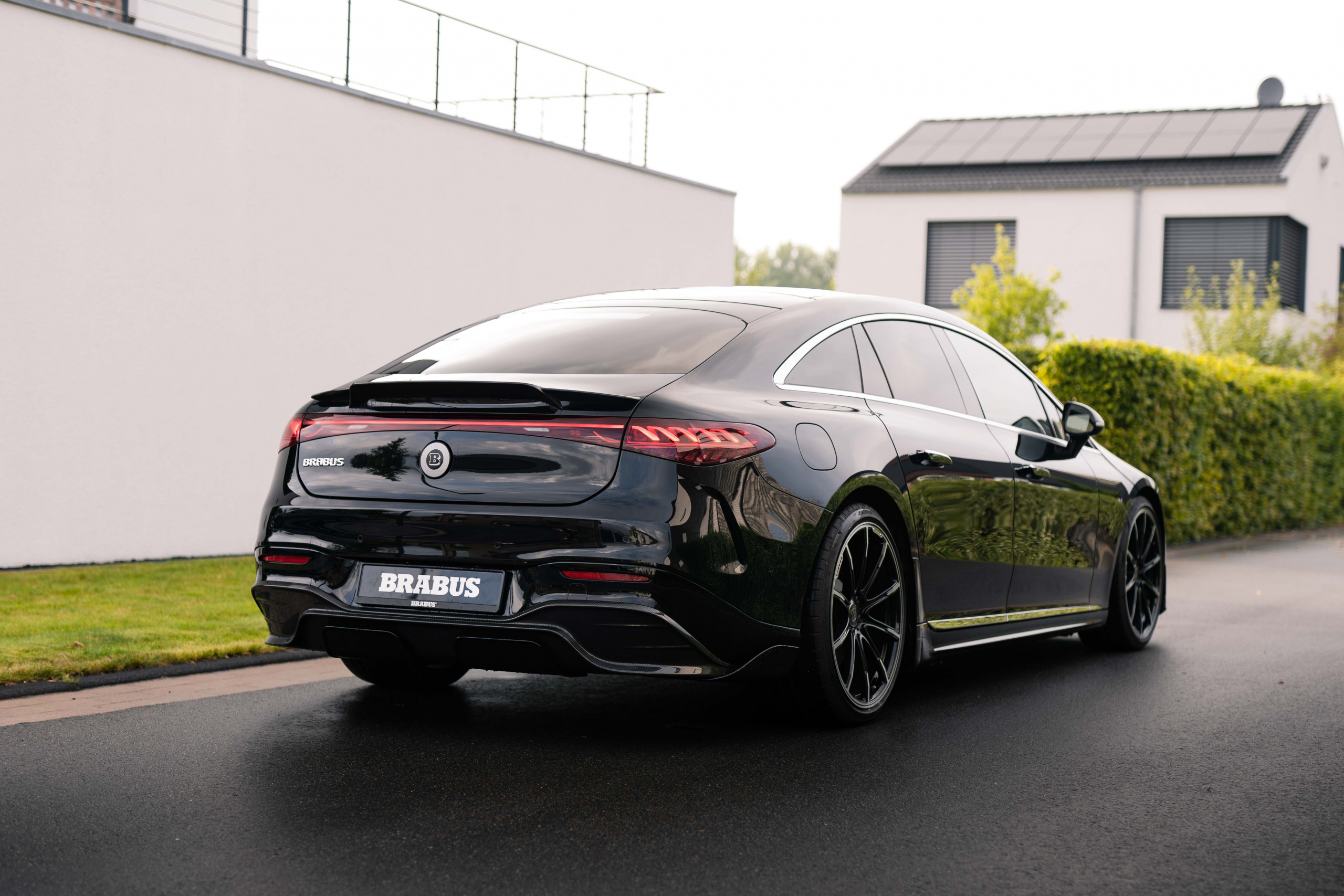 Deze door Brabus getunede Mercedes EQS is extreem kra ... euhm ... efficiënt?
