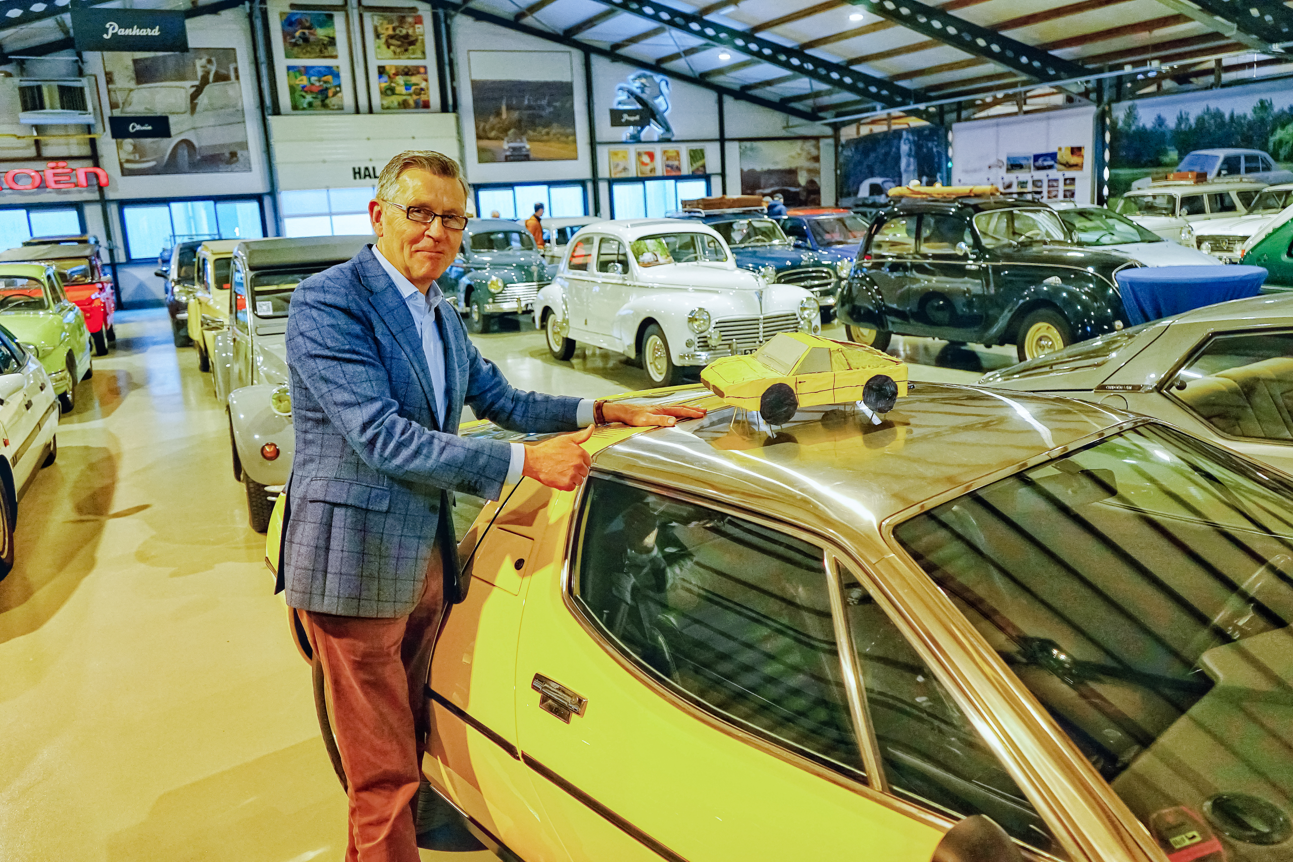 Weekendtip: uren naar auto's gluren in Buren