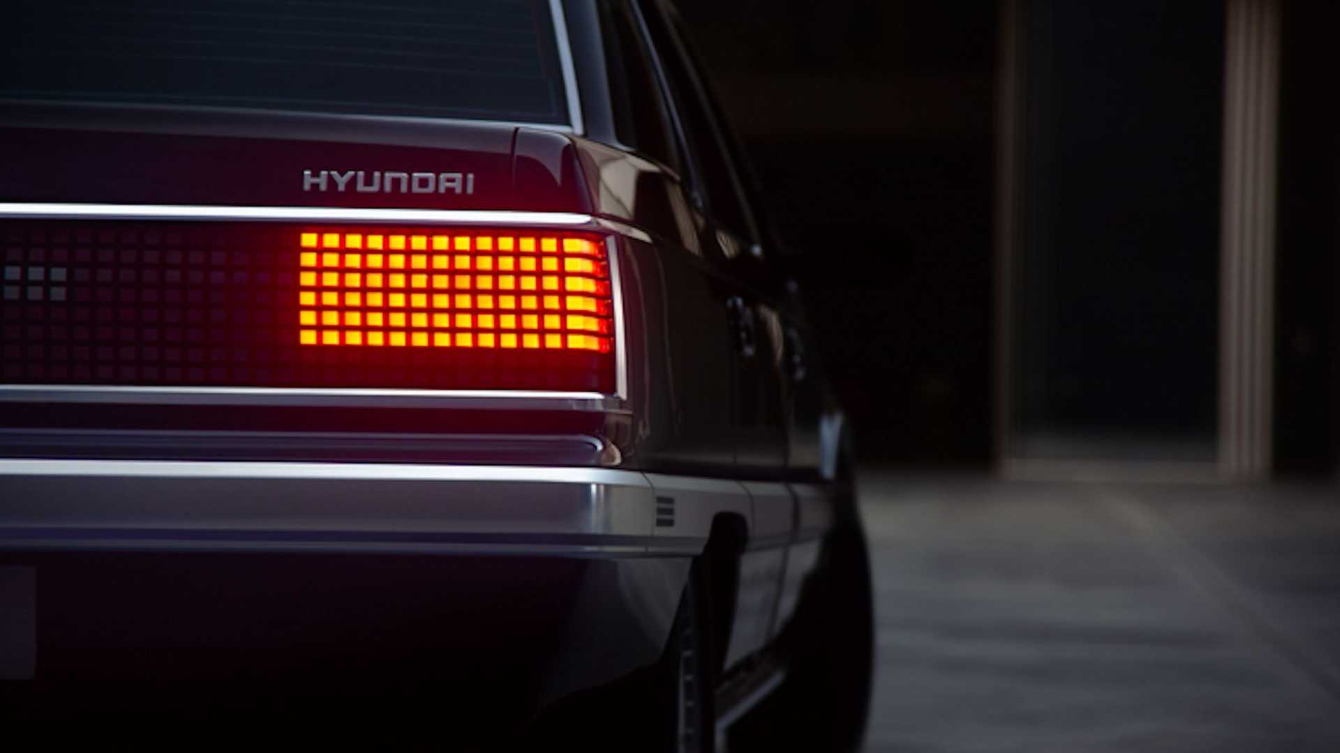 Hyundai voelt zich nostalgisch, propt elektrische aandrijving in oude Grandeur