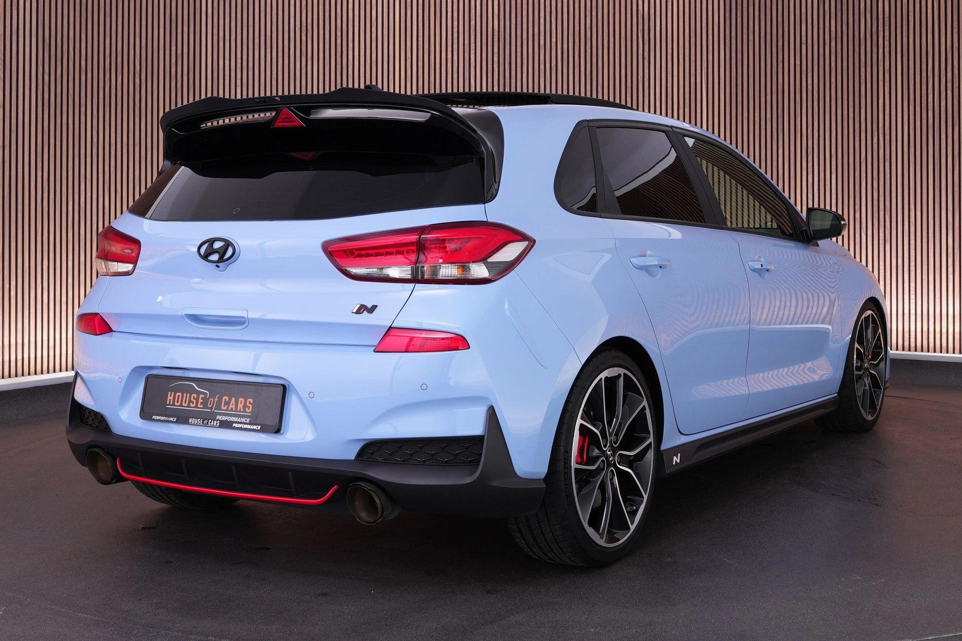 Koop jij deze mooiste Golf GTI van Marktplaats of een van z'n concurrenten?