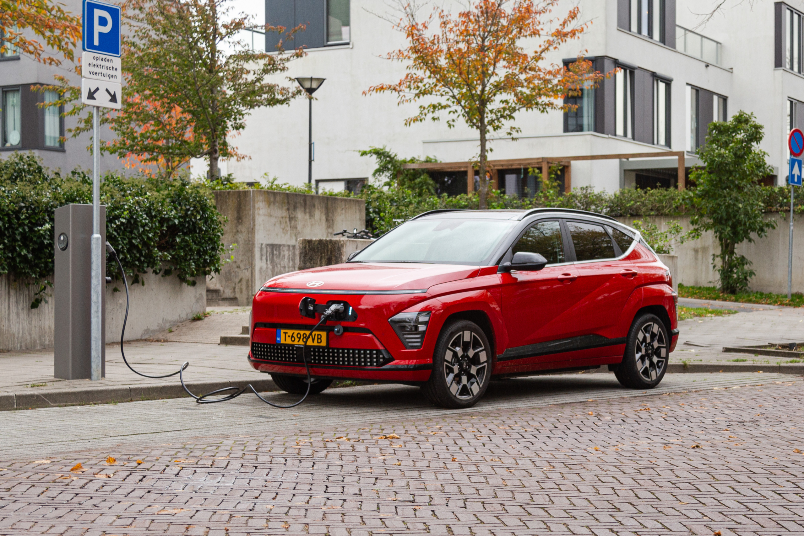 Review: Hyundai Kona Electric (2023) maakt elektrisch rijden minder griezelig