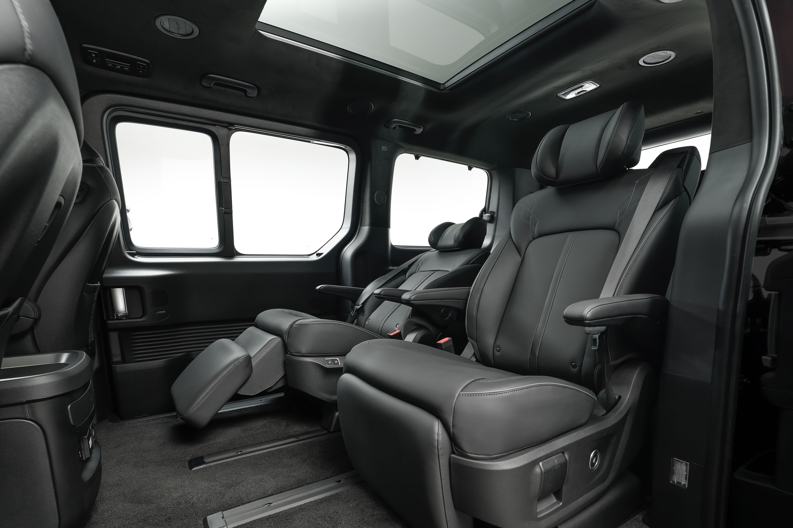 Deze nieuwe elektrische bus neemt zomaar negen mensen mee