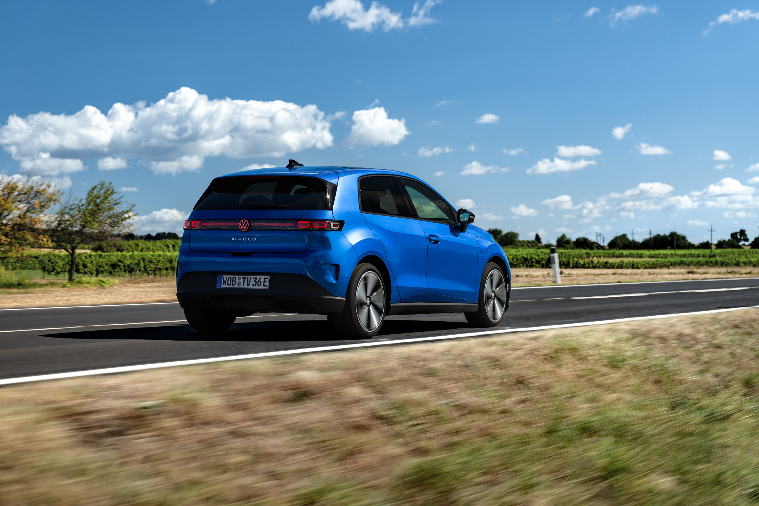 Iedereen wil ineens in deze goedkope elektrische auto rijden