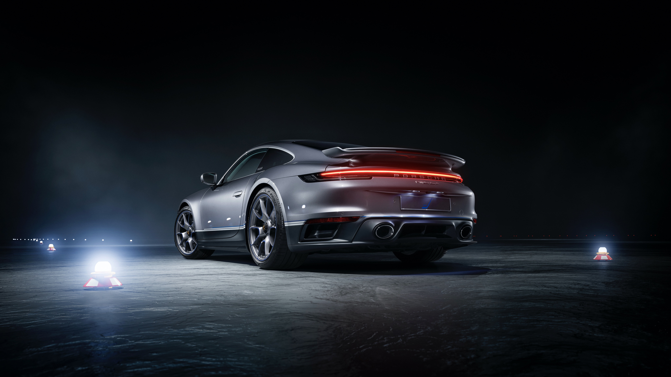 Koop een privéjet, krijg een Porsche 911 Turbo S cadeau