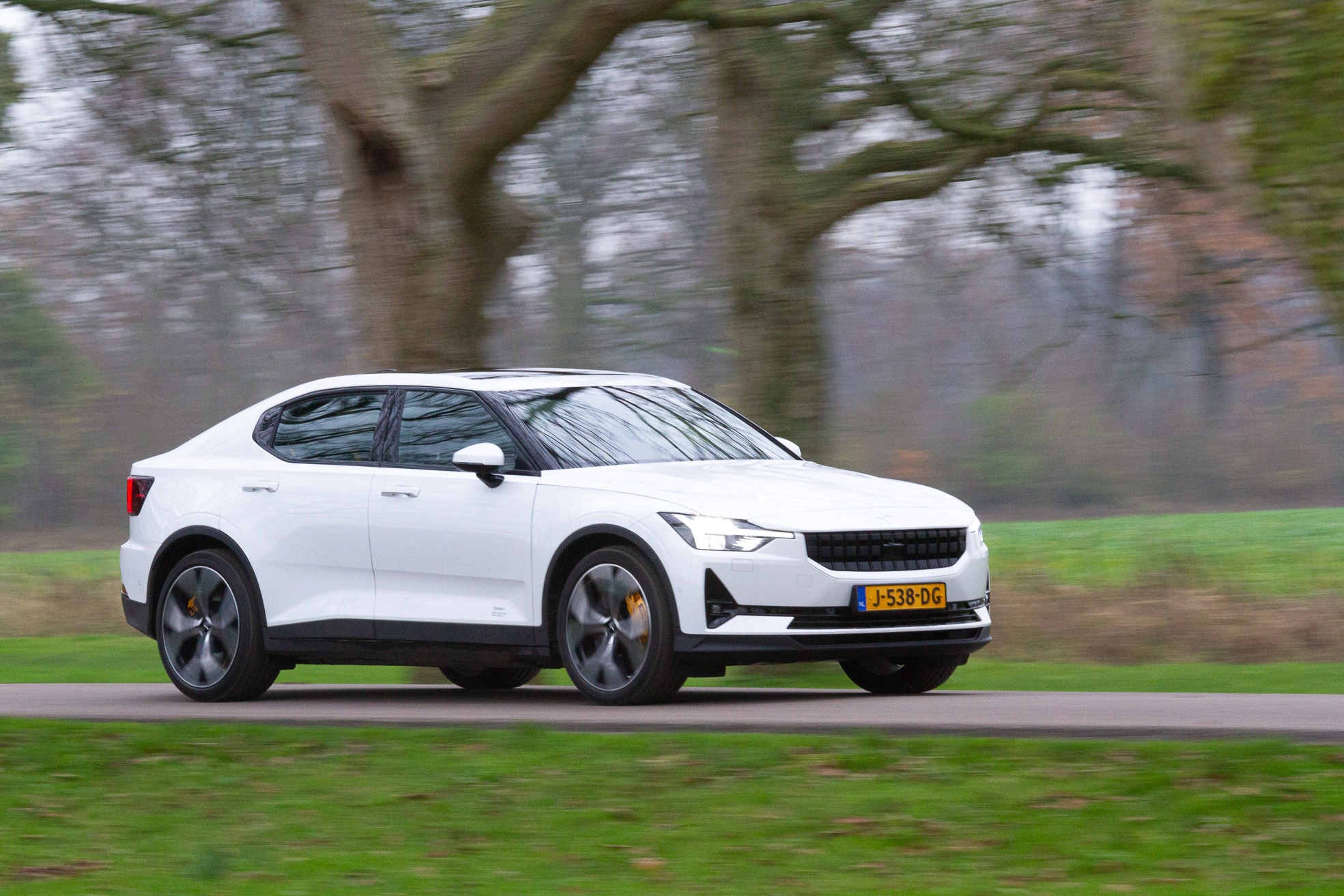 Win een proefrit met de Polestar 2 - jullie én onze Auto van het jaar 2020