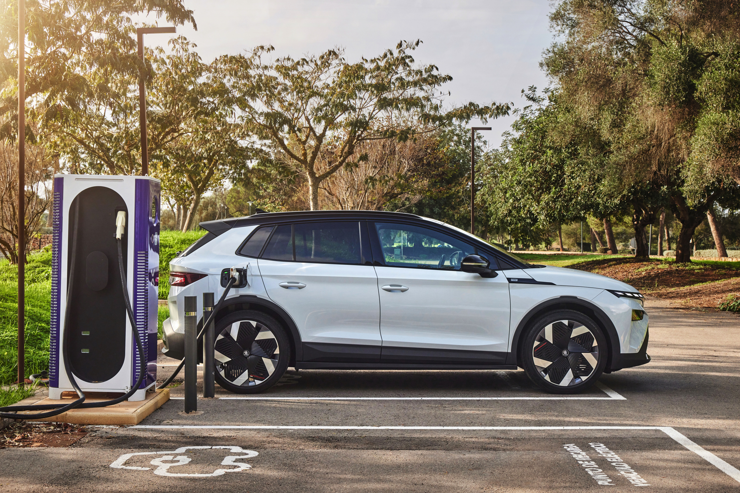 TEST - Skoda Elroq: sterke en ruime concurrent voor Kia EV3