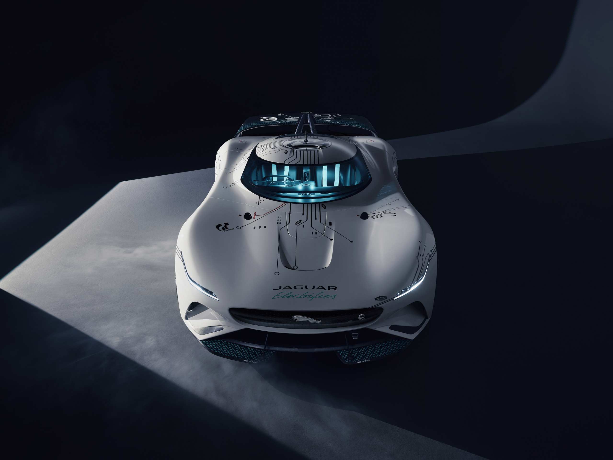 Iedereen kan deze Jaguar Vision Gran Turismo SV rijden!