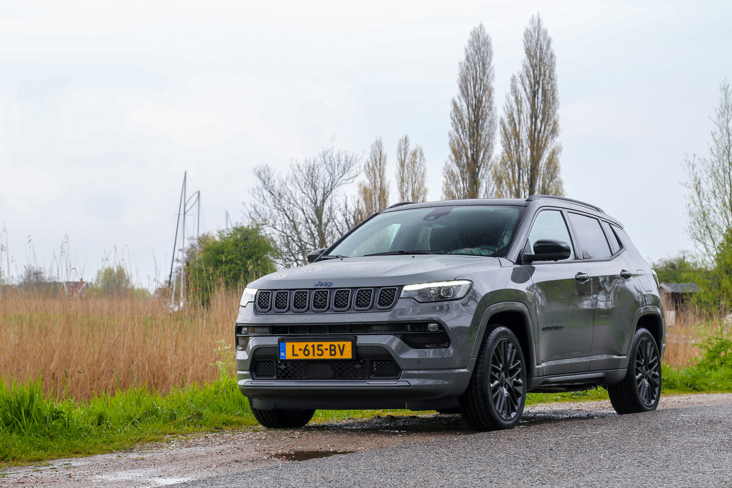 Passief zoete smaak matig Eerste review: bij de Jeep Compass 4Xe plug-in hybrid zit de schoonheid nu  ook vanbinnen - AutoReview.nl