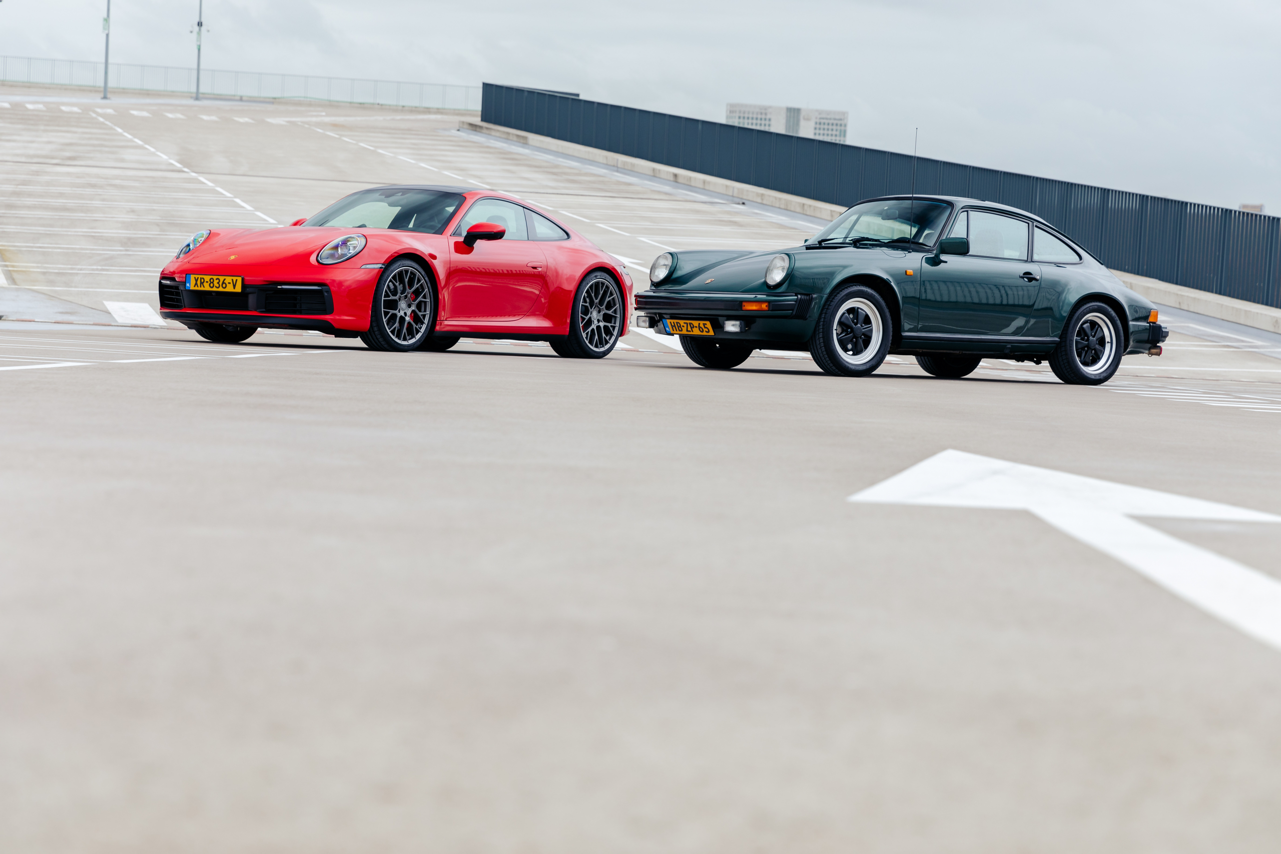 Porsche 911 SC 3.0 vs. Porsche 992 Carrera S: De ruwe diamant en de edelsteen
