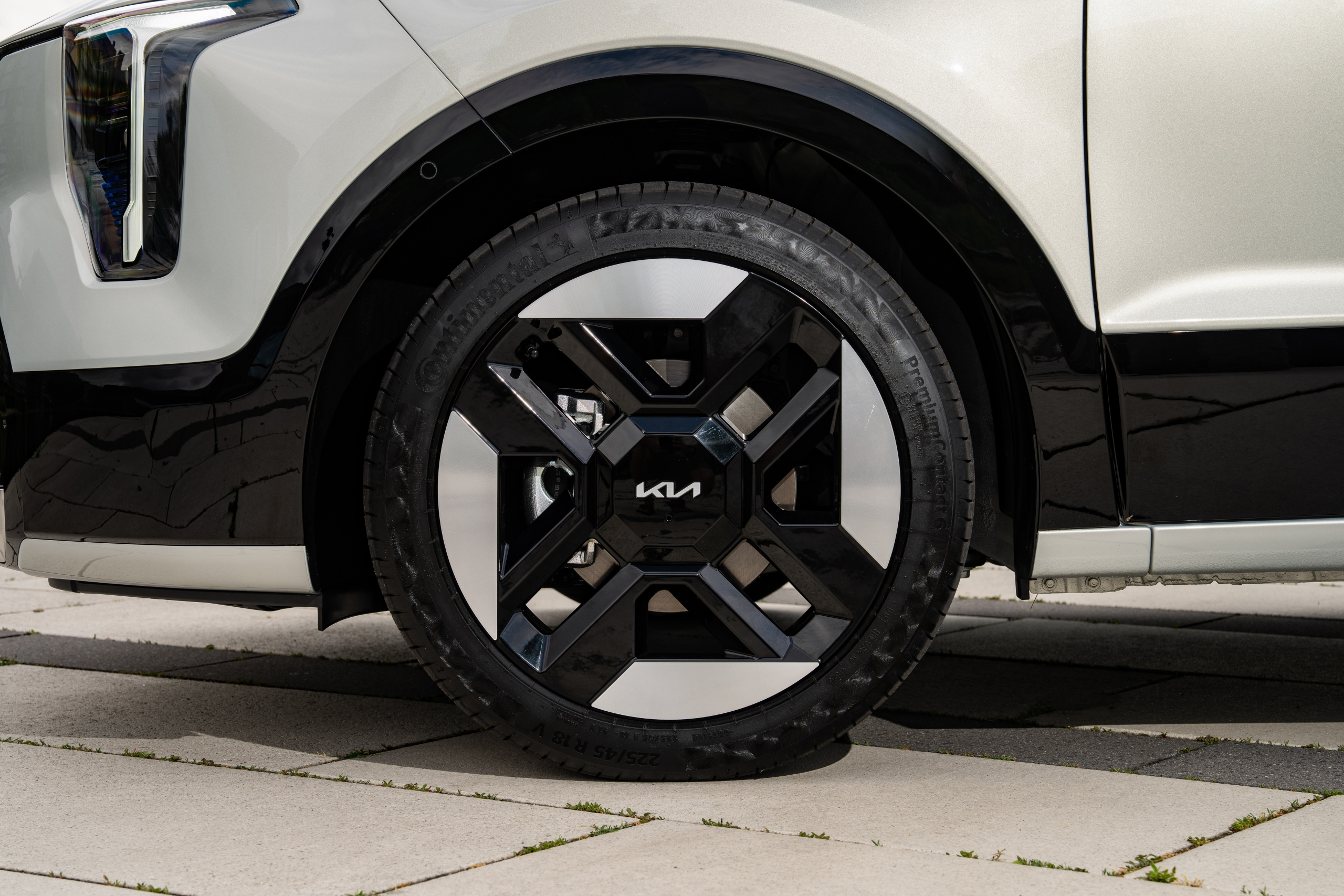 TEST: alle prijzen stijgen, maar niet de instapprijs van de Kia Niro