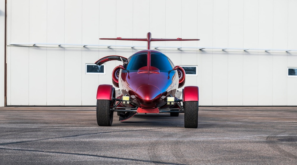 Mag je met deze rijdende privéjet de weg mee op?
