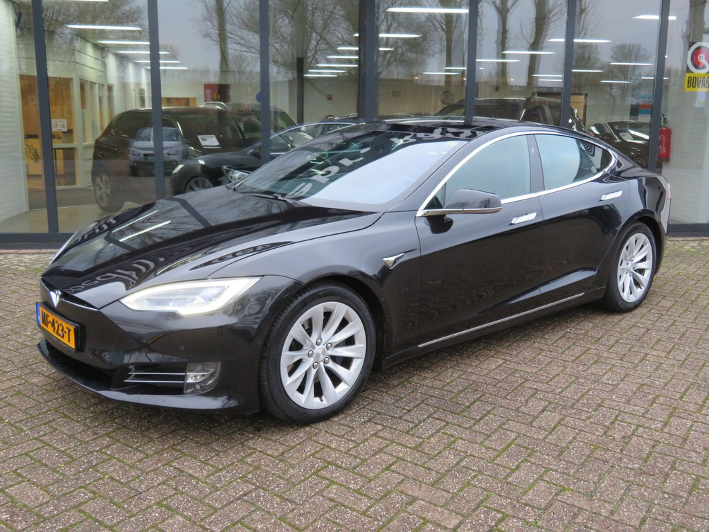 Voordelen en nadelen tweedehands leaseauto - van Tesla tot Volkswagen