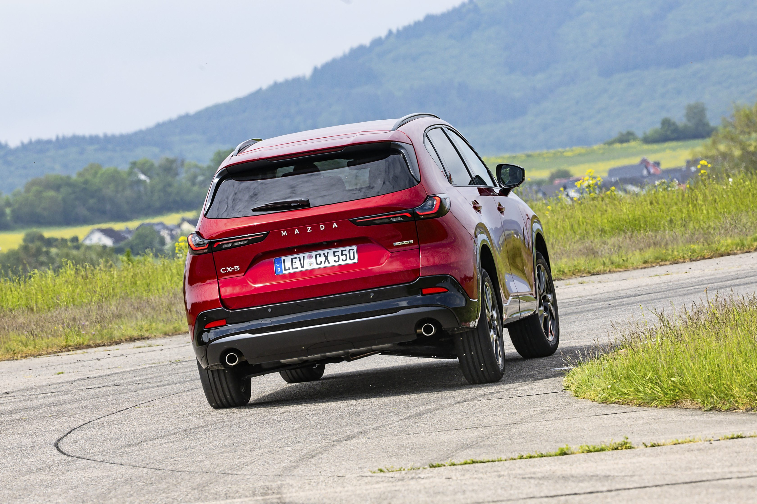 TEST - Deze zuinige auto bleek zuipschuit, maar revancheert zich op andere discipline