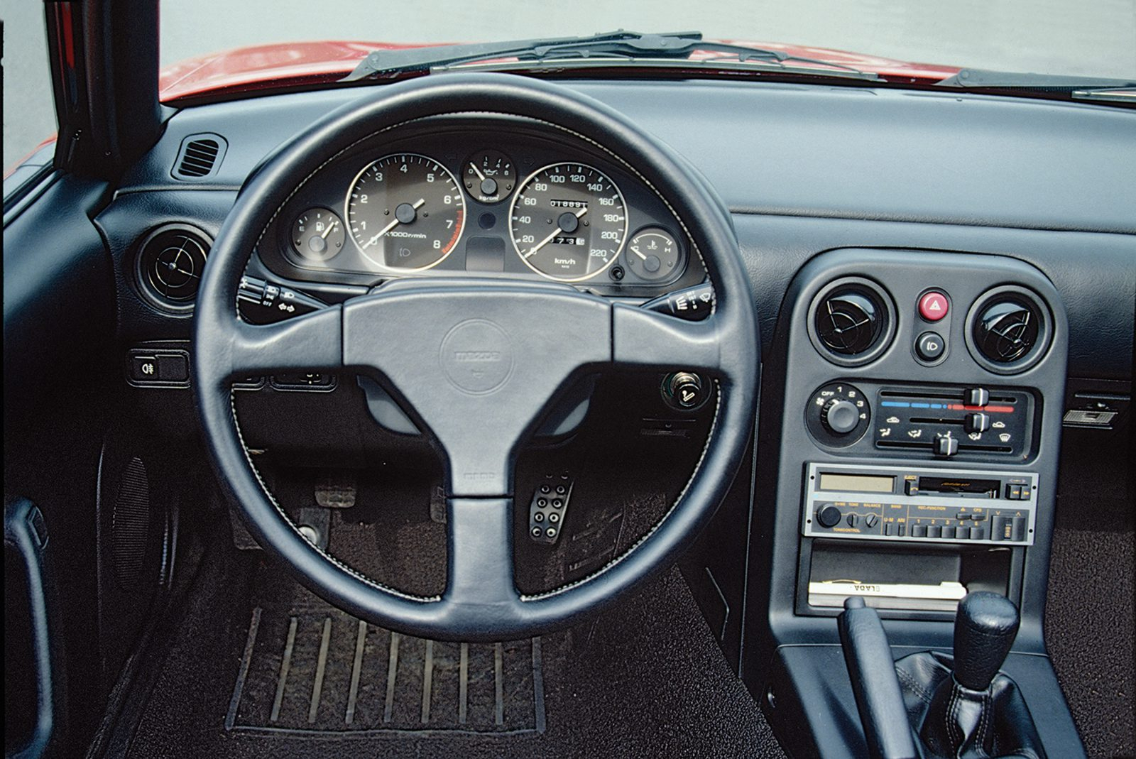 Mazda levert weer onderdelen voor eerste Mazda MX-5