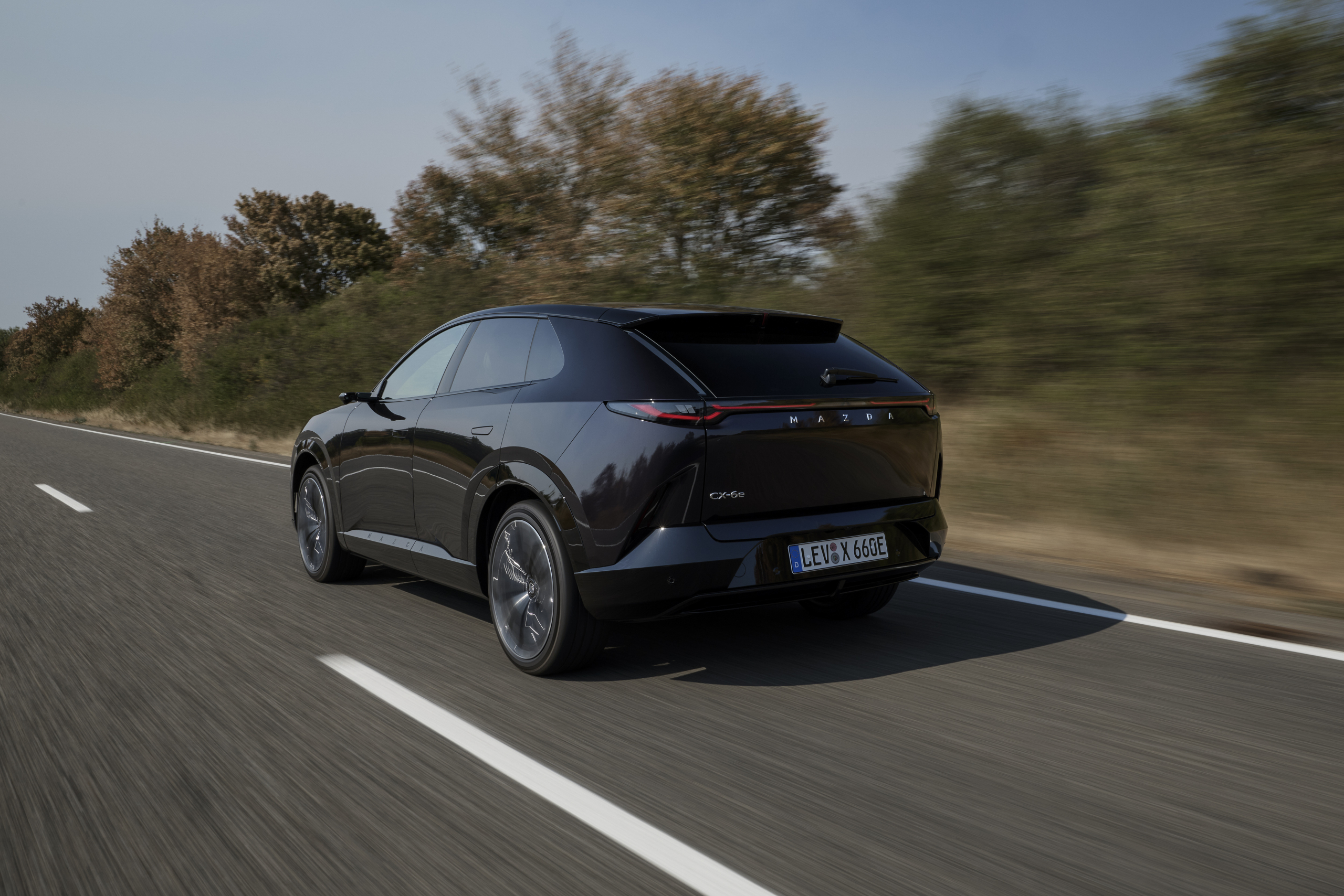 Mazda over schermpjes 6e en CX-6e: ‘Extremer dan dit wordt het niet’