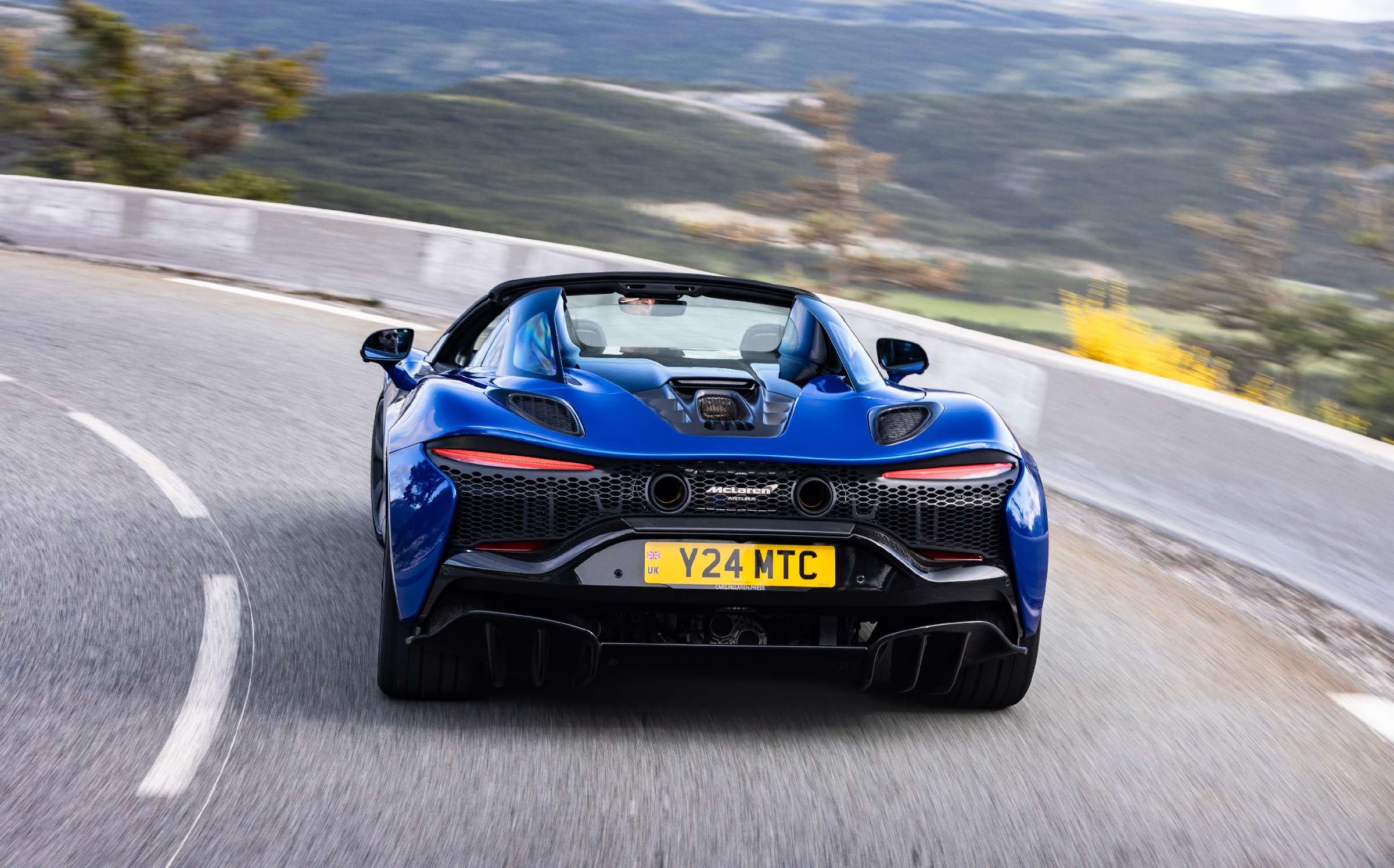 McLaren Artura Spider (2024) review: grandioos en betoverend, maar niet giftig