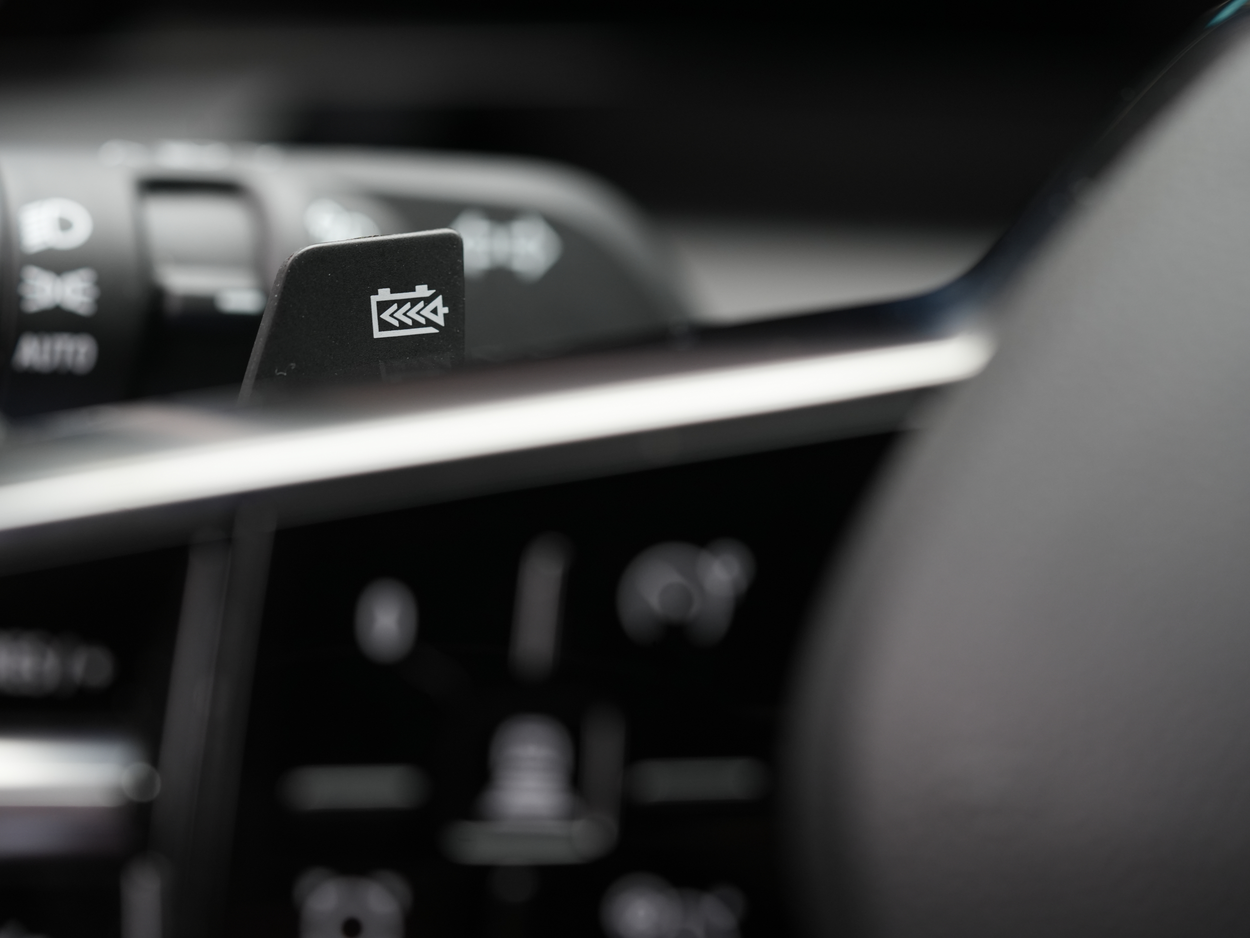 Deze gadgets van de Renault Megane E-Tech electric maken EV-rijder blij
