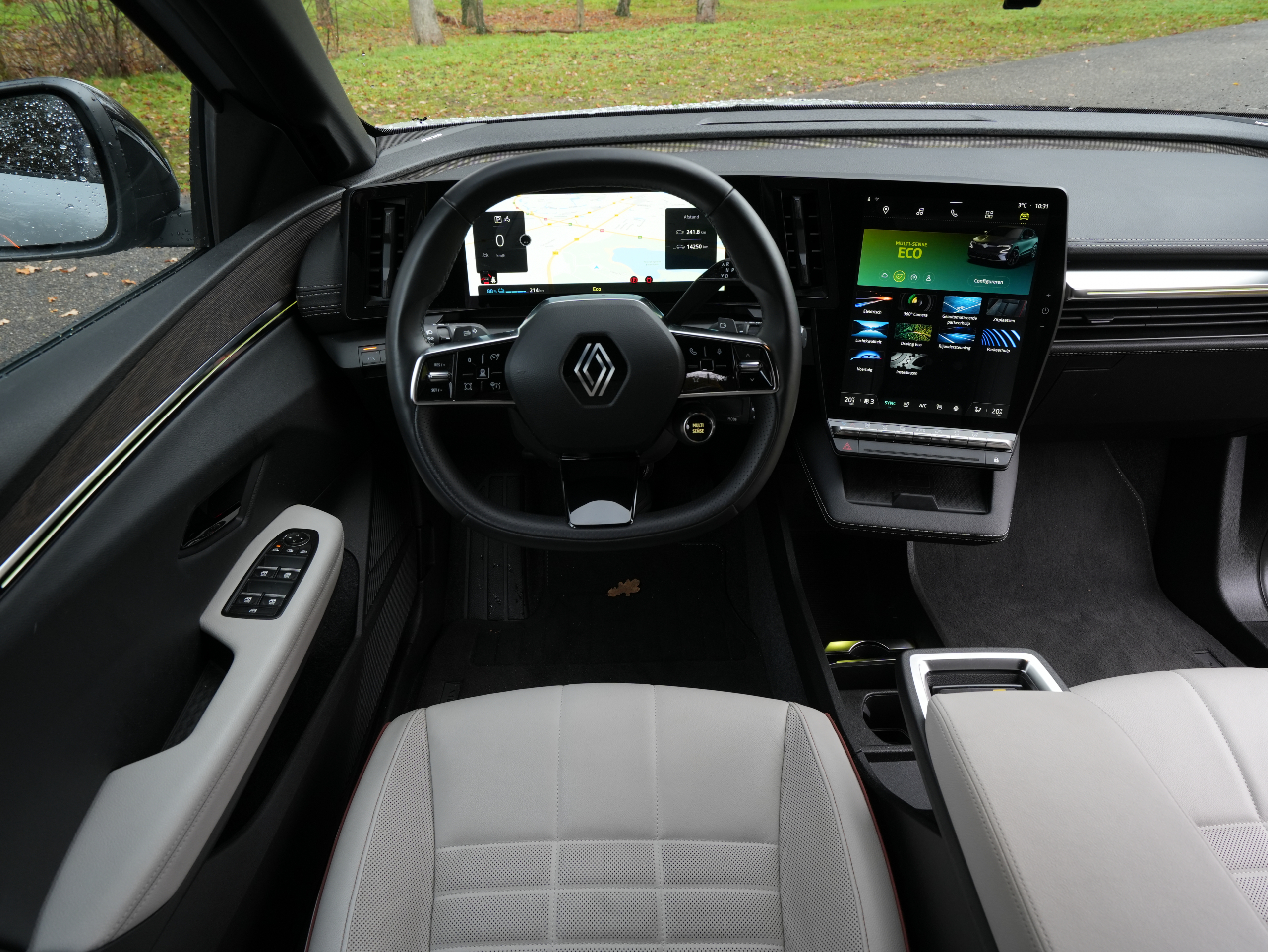 Deze gadgets van de Renault Megane E-Tech electric maken EV-rijder blij