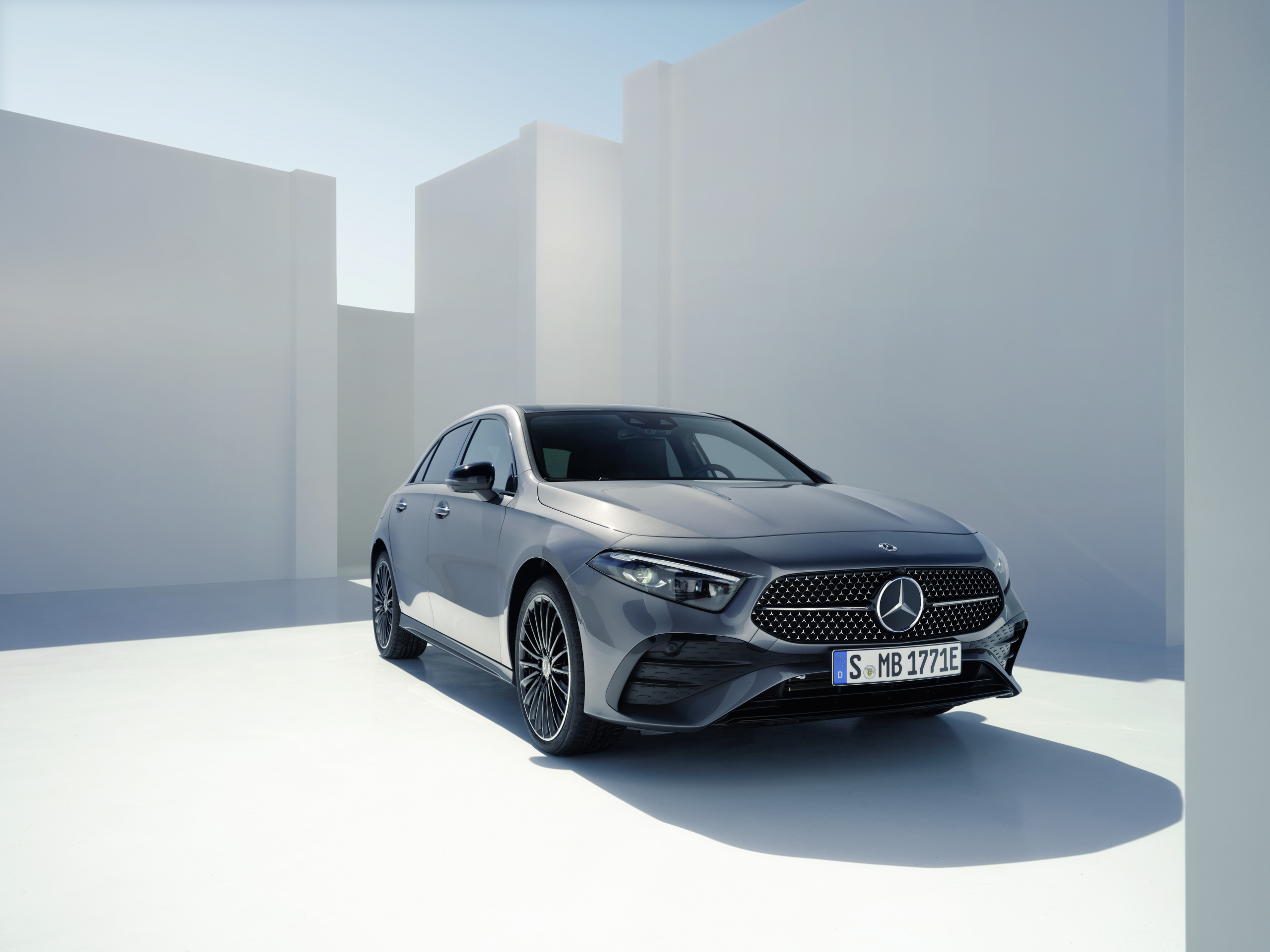Waarom de Mercedes A250e het meest profiteert van de A-klasse facelift