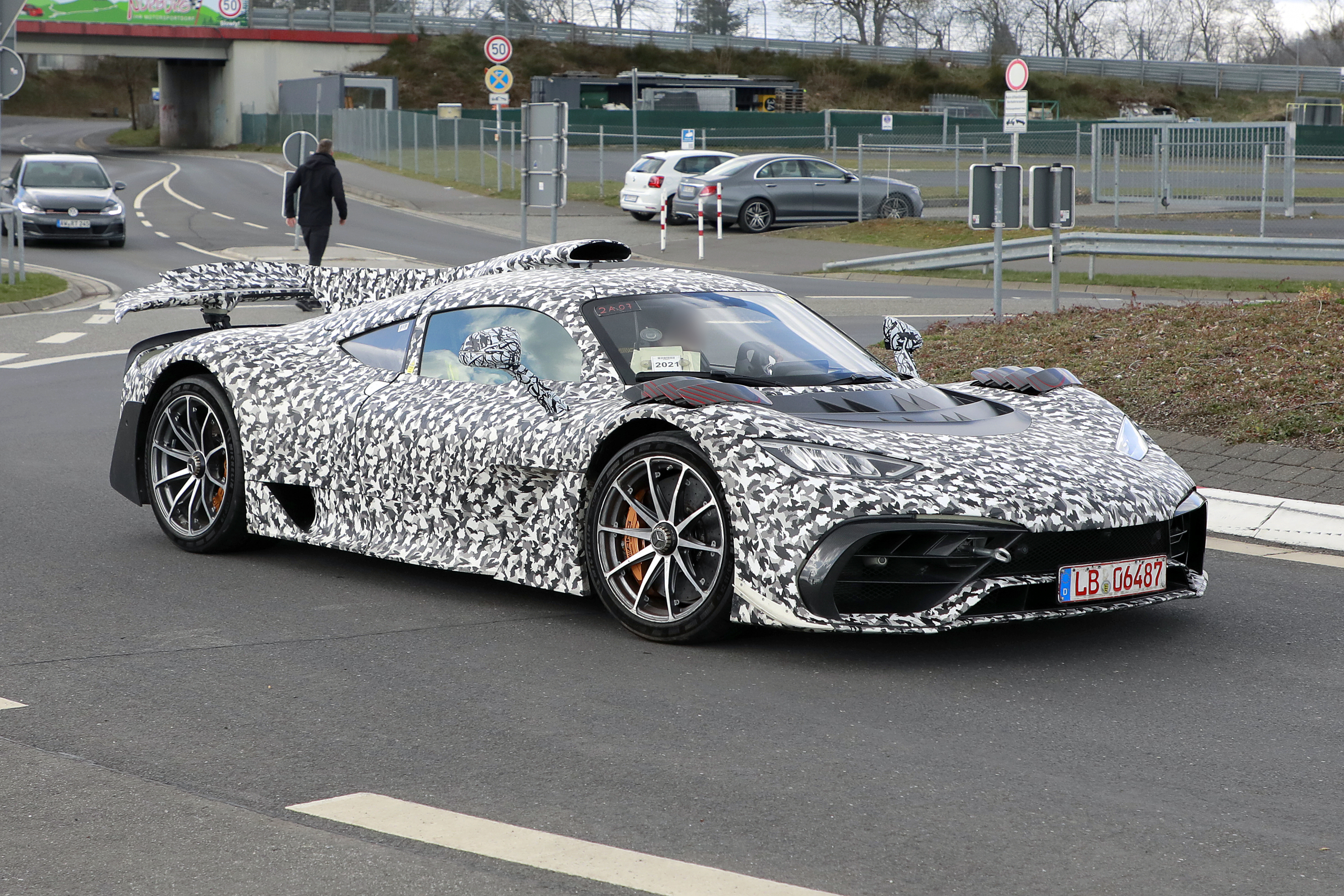 Mercedes-AMG One met Formule 1-techniek is een gebed zonder end