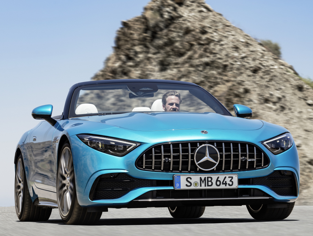 Schep je graag op over het aantal cilinders van jouw auto? Dan stelt de Mercedes-AMG SL 43 teleur
