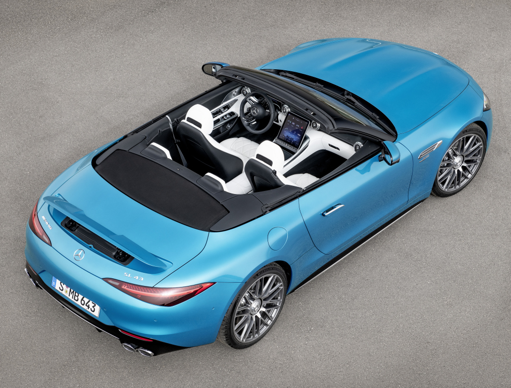 Schep je graag op over het aantal cilinders van jouw auto? Dan stelt de Mercedes-AMG SL 43 teleur