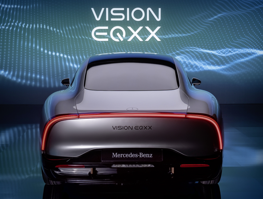 Alleen een pinguïn is aerodynamischer dan deze Mercedes Vision EQXX