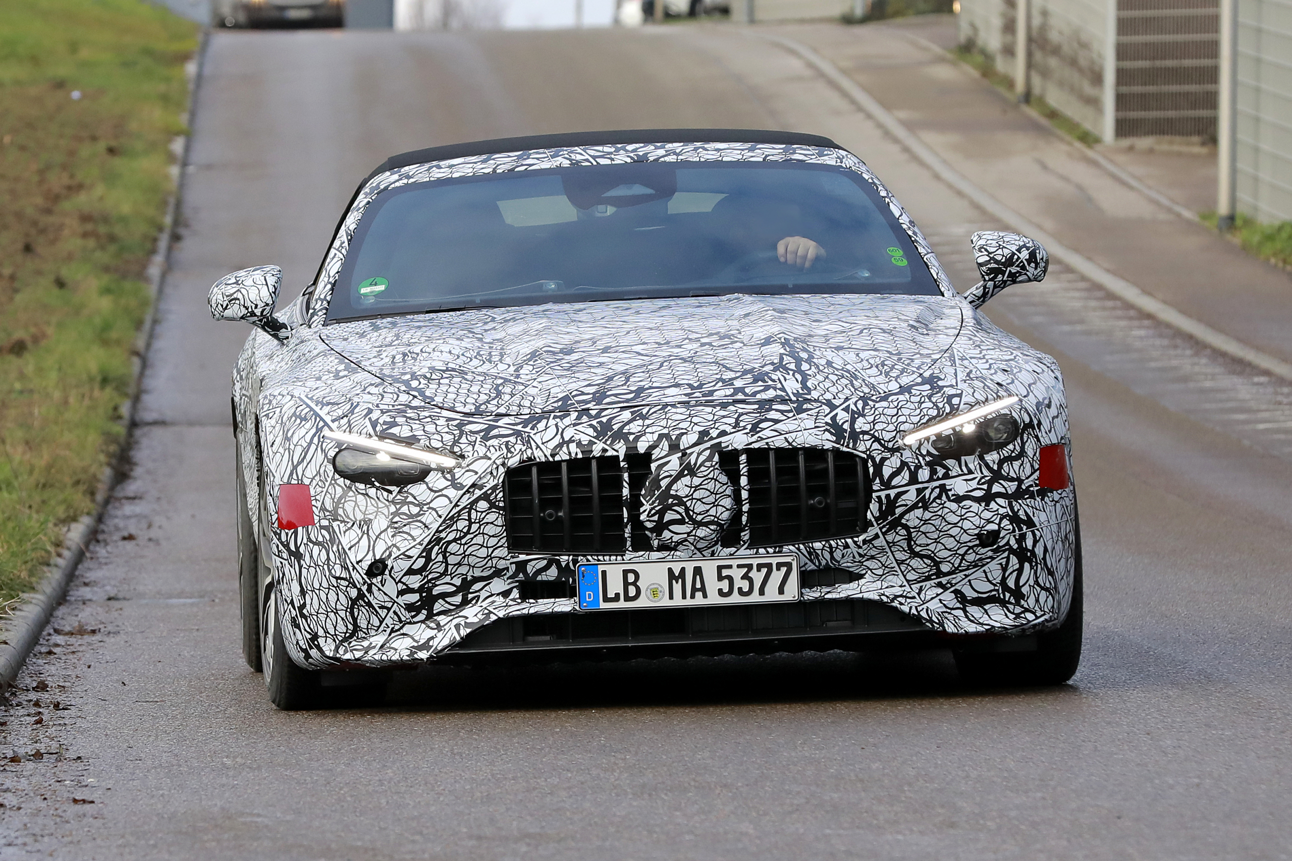Nieuwe Mercedes SL heeft wel héél duidelijk AMG GT-trekjes