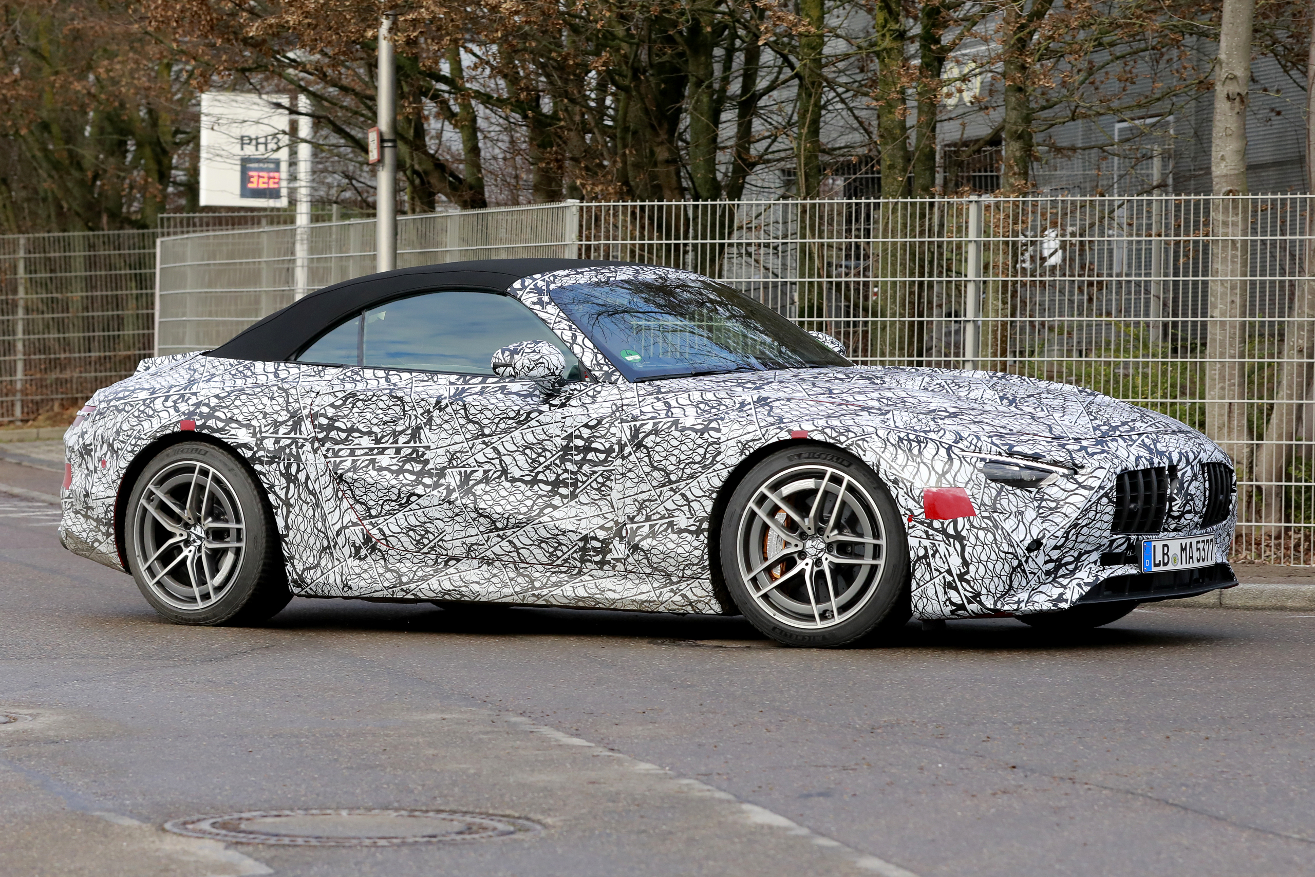 Nieuwe Mercedes SL heeft wel héél duidelijk AMG GT-trekjes