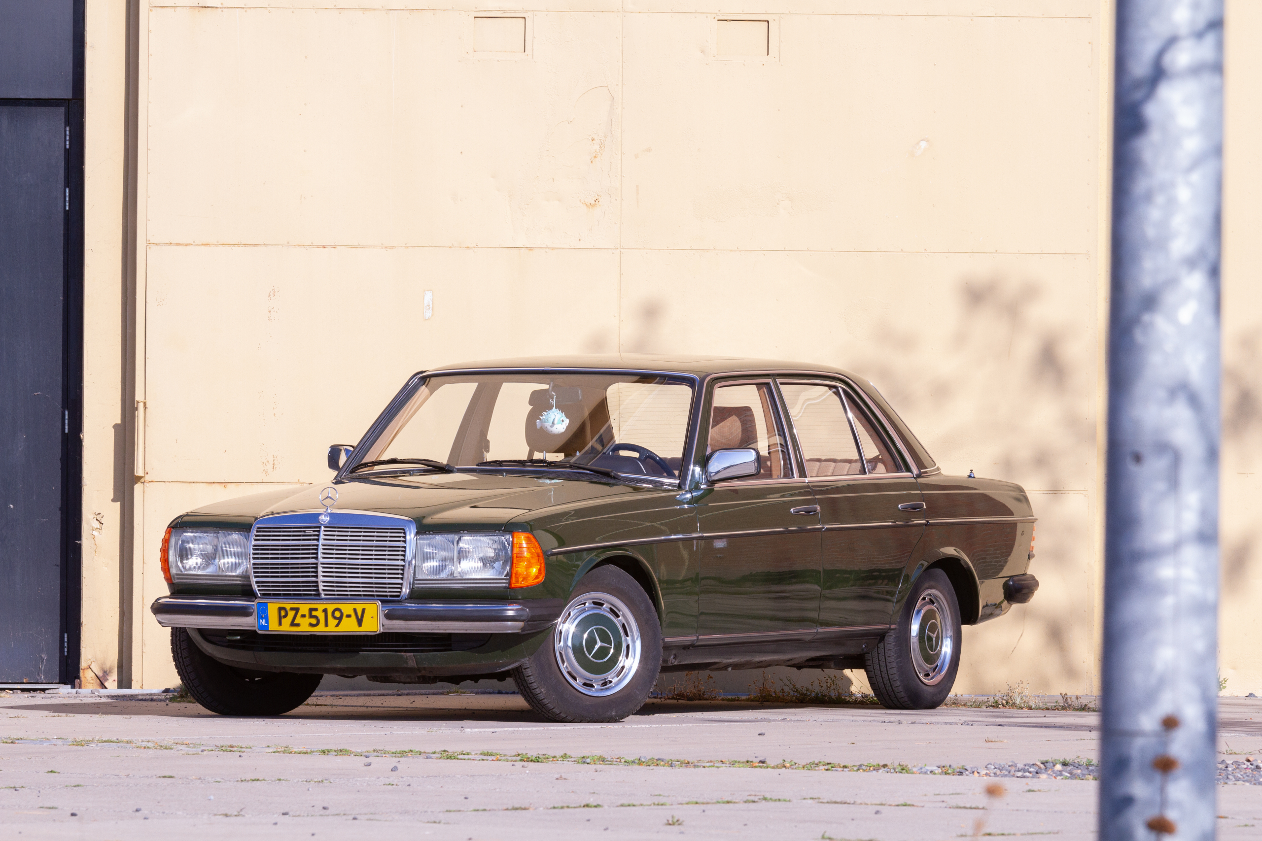 Harm over zijn Mercedes W123: "Mijn kinderen vinden er geen moer aan"