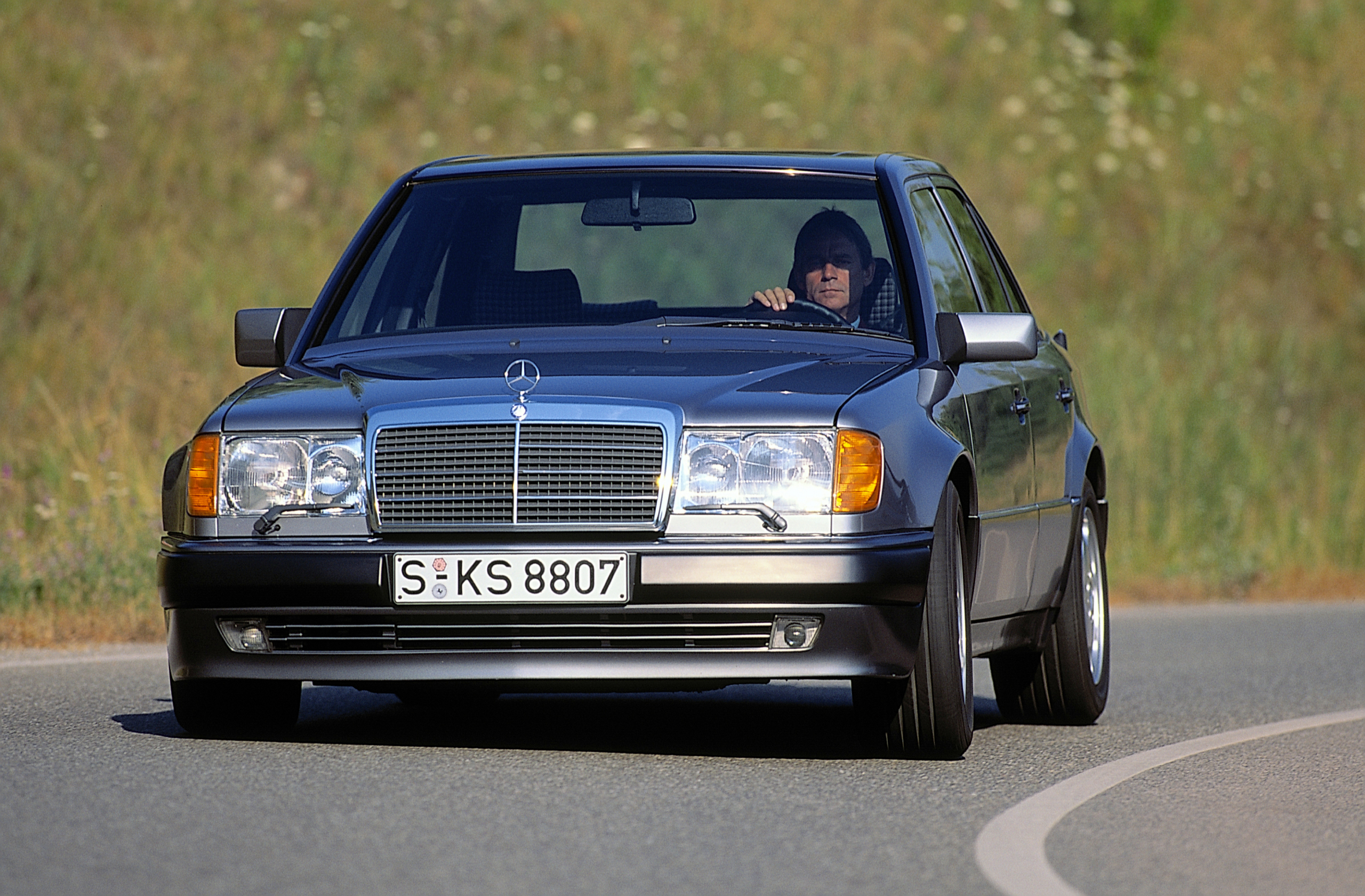 Toen deze Mercedes onthuld werd, schitterde de ster van het merk nog volop