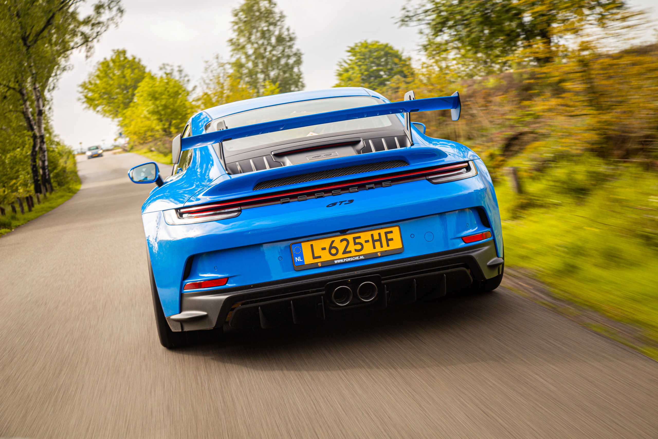 Eerste review - In de Porsche 911 GT3 schreeuwt niet alleen de motor van genot. Ook jij ...