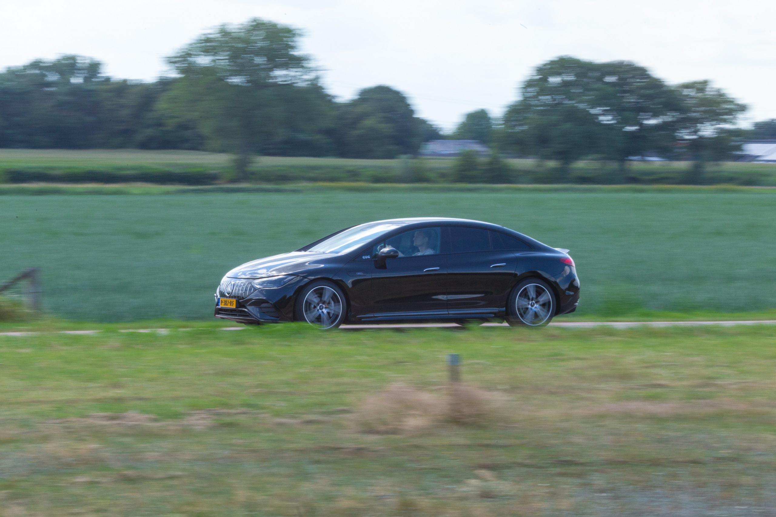 Mercedes-AMG EQE 43 4Matic (2022) review: ook de elektrische toekomst van AMG is bloedstollend