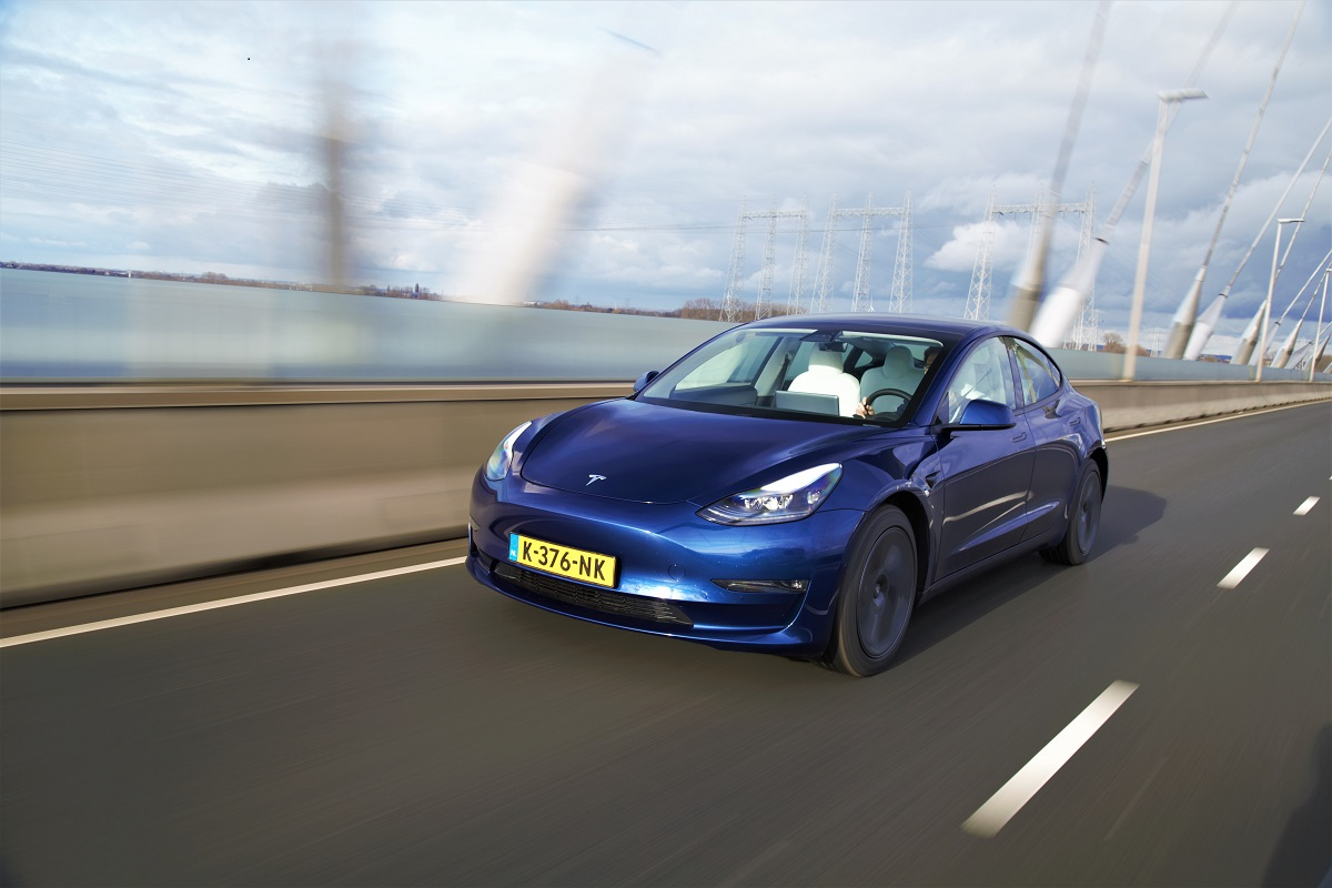 Eerste review: de Tesla Model 3 Long Range (2021) is merkbaar verbeterd