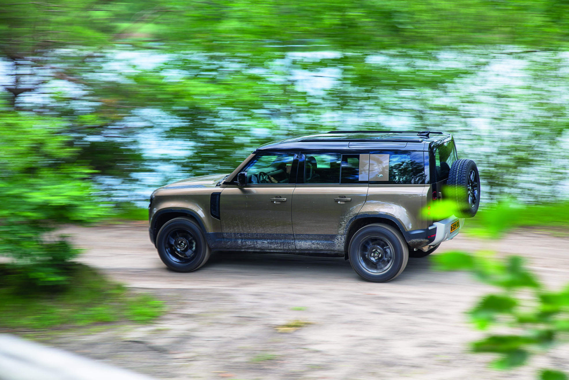 Ssst - dit zijn alle geheime vakjes van de nieuwe Land Rover Defender!