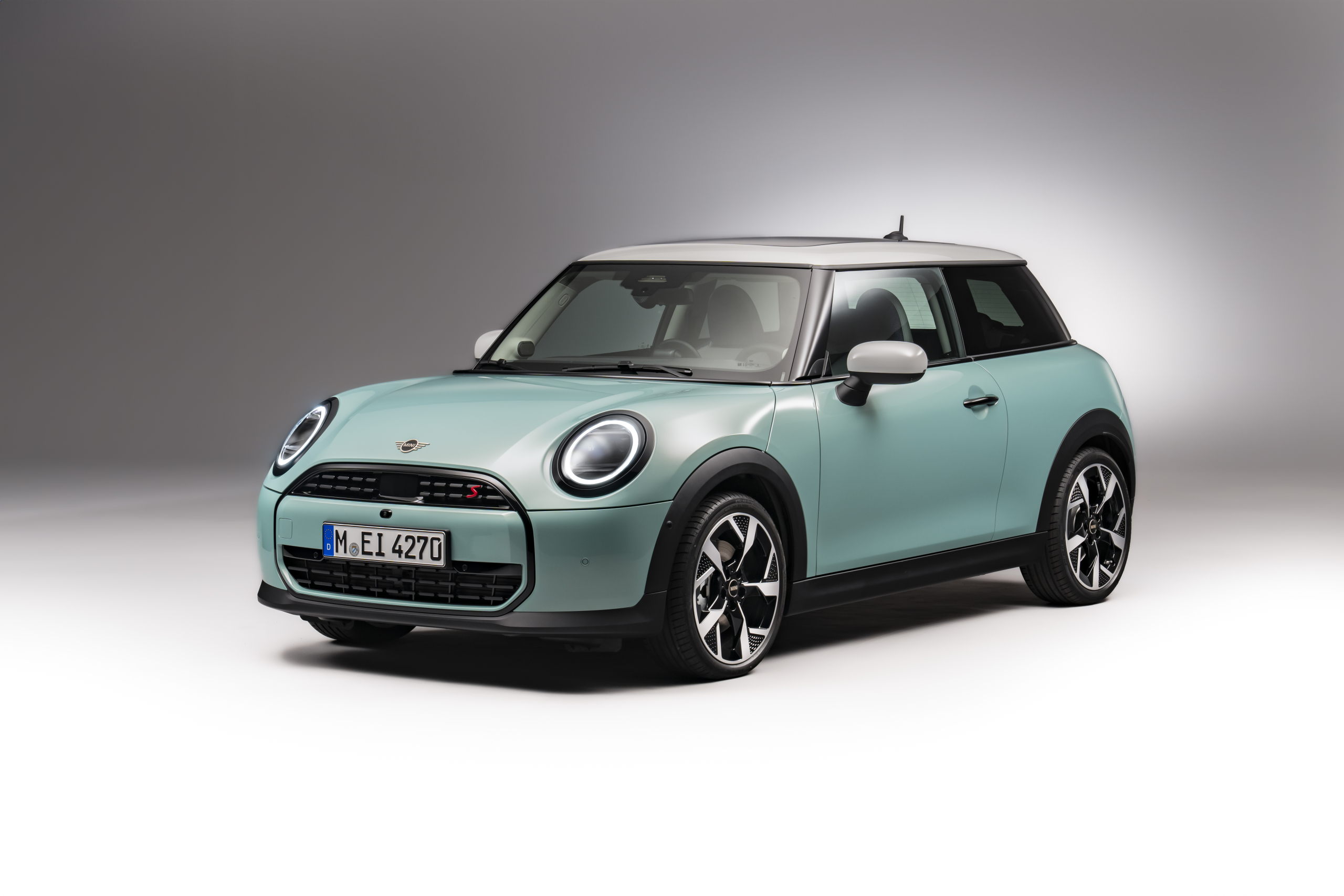 Nieuwe Mini Cooper (2024) heeft gewoon weer een verbrandingsmotor